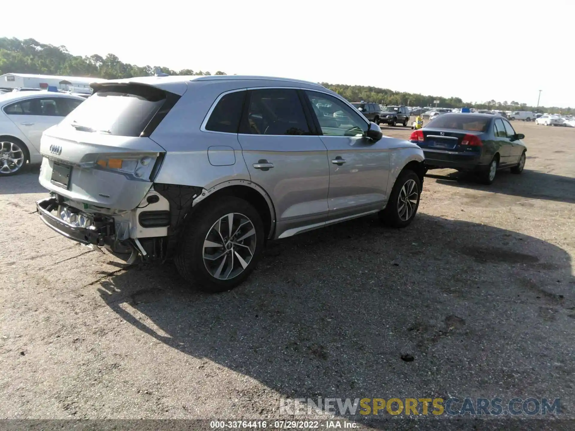 4 Photograph of a damaged car WA1GAAFY7N2027488 AUDI Q5 2022