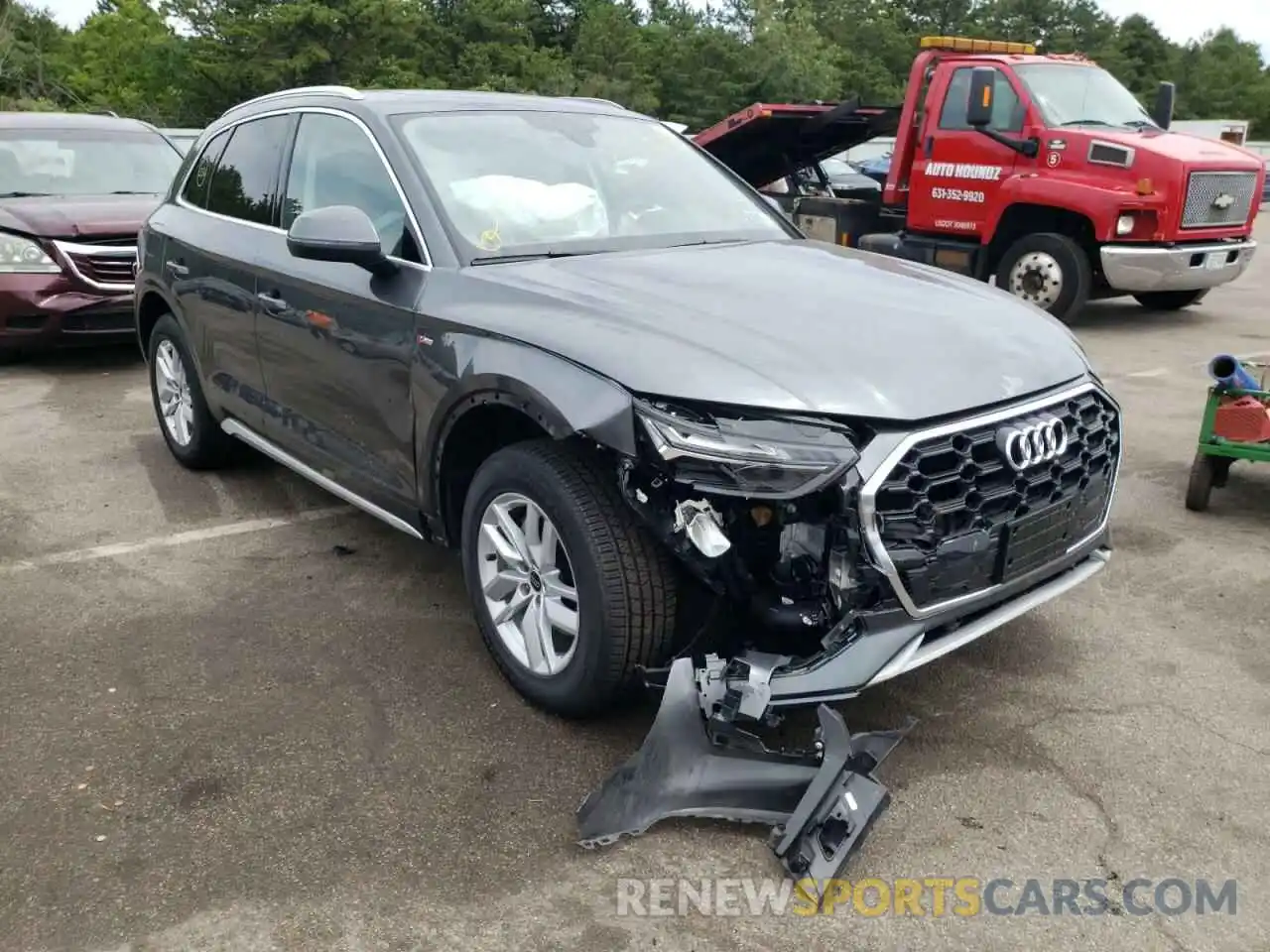 1 Photograph of a damaged car WA1GAAFY8N2084380 AUDI Q5 2022