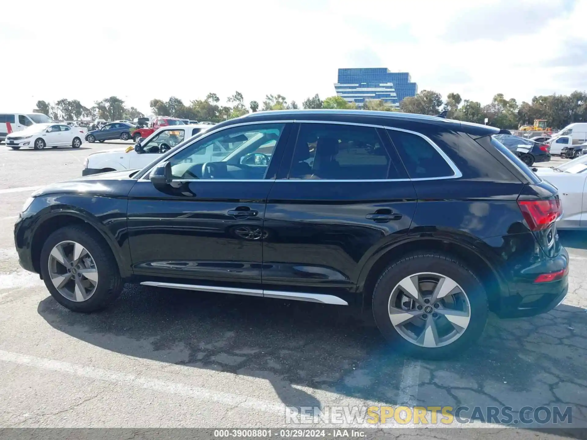 14 Photograph of a damaged car WA1ABAFY7P2131274 AUDI Q5 2023