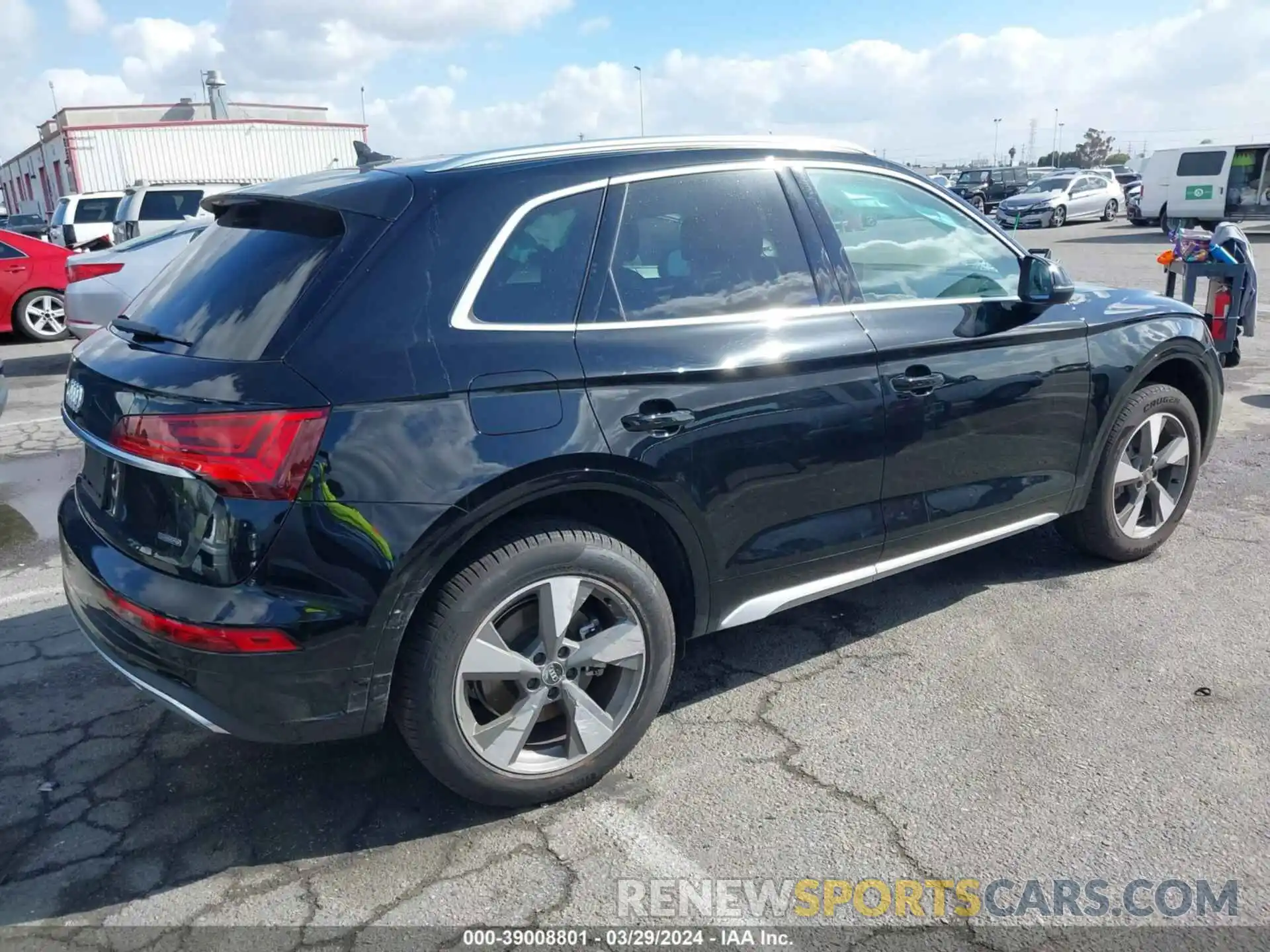 4 Photograph of a damaged car WA1ABAFY7P2131274 AUDI Q5 2023