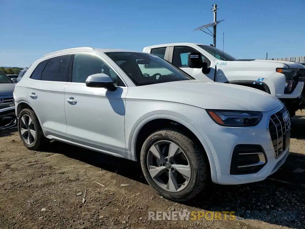 4 Photograph of a damaged car WA1BBAFY8P2152610 AUDI Q5 2023