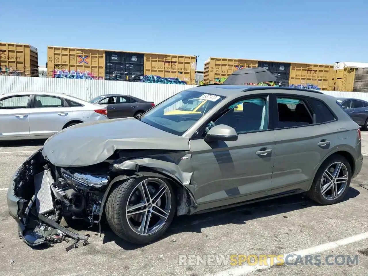 1 Photograph of a damaged car WA1E2AFY4P2073769 AUDI Q5 2023