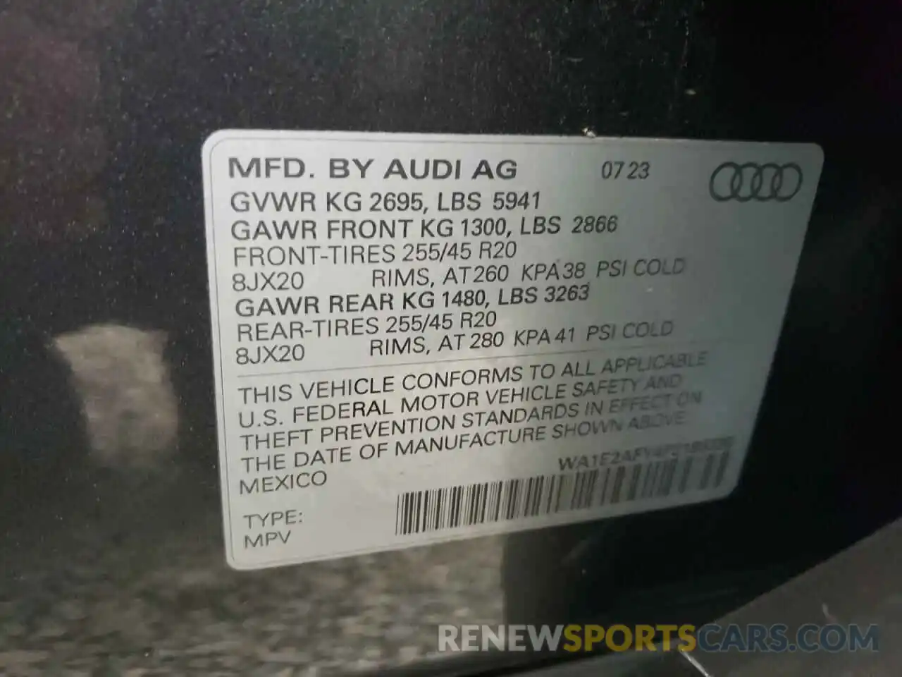 13 Photograph of a damaged car WA1E2AFY4P2189330 AUDI Q5 2023