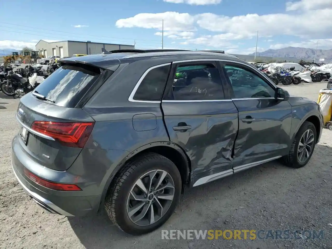 3 Photograph of a damaged car WA1EAAFY2P2160959 AUDI Q5 2023