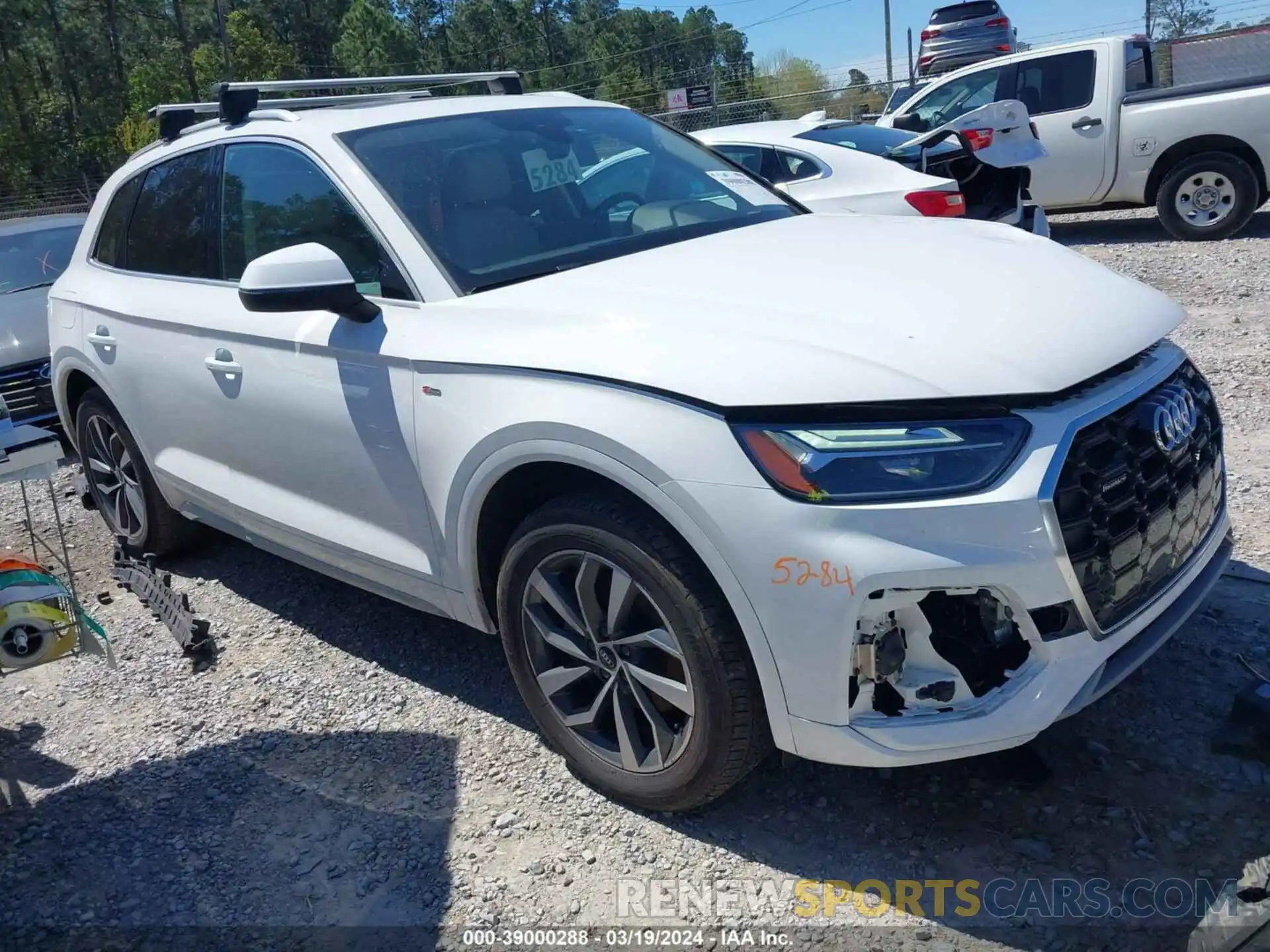 14 Photograph of a damaged car WA1EAAFY8P2057240 AUDI Q5 2023