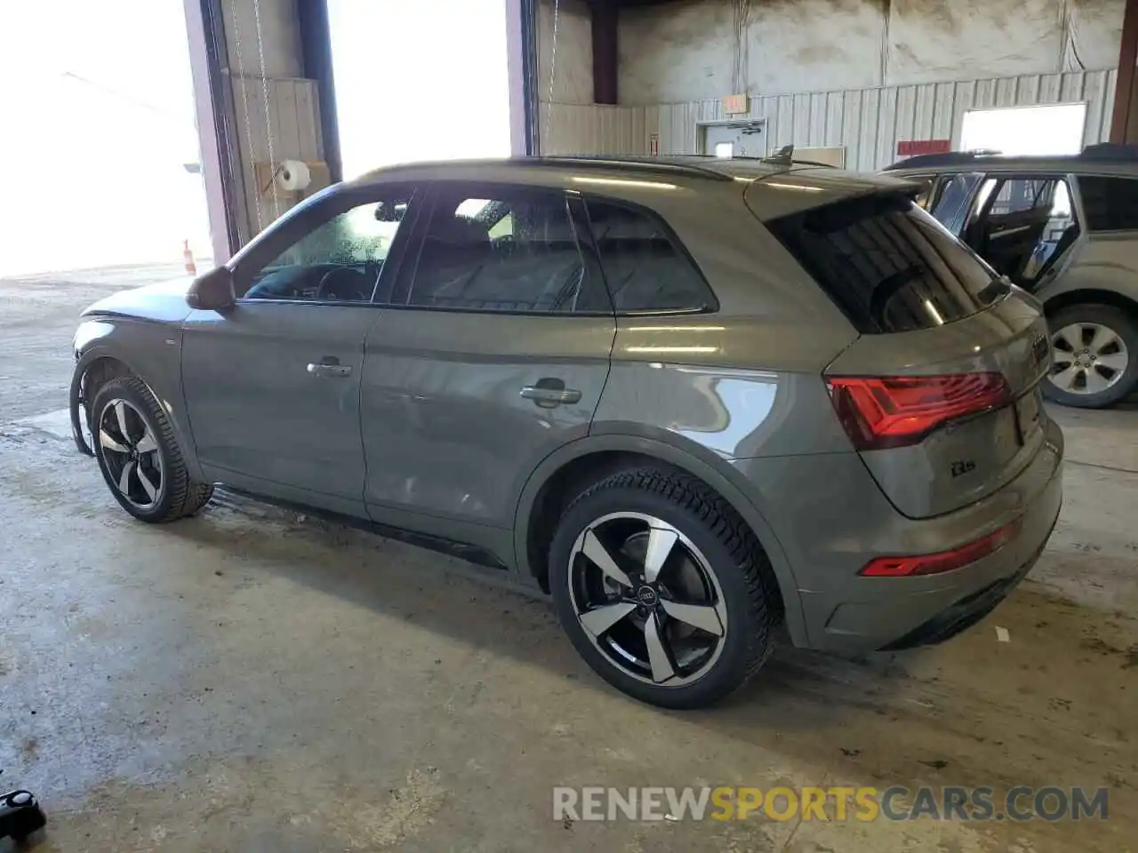 2 Фотография поврежденного автомобиля WA1EAAFYXP2030637 AUDI Q5 2023