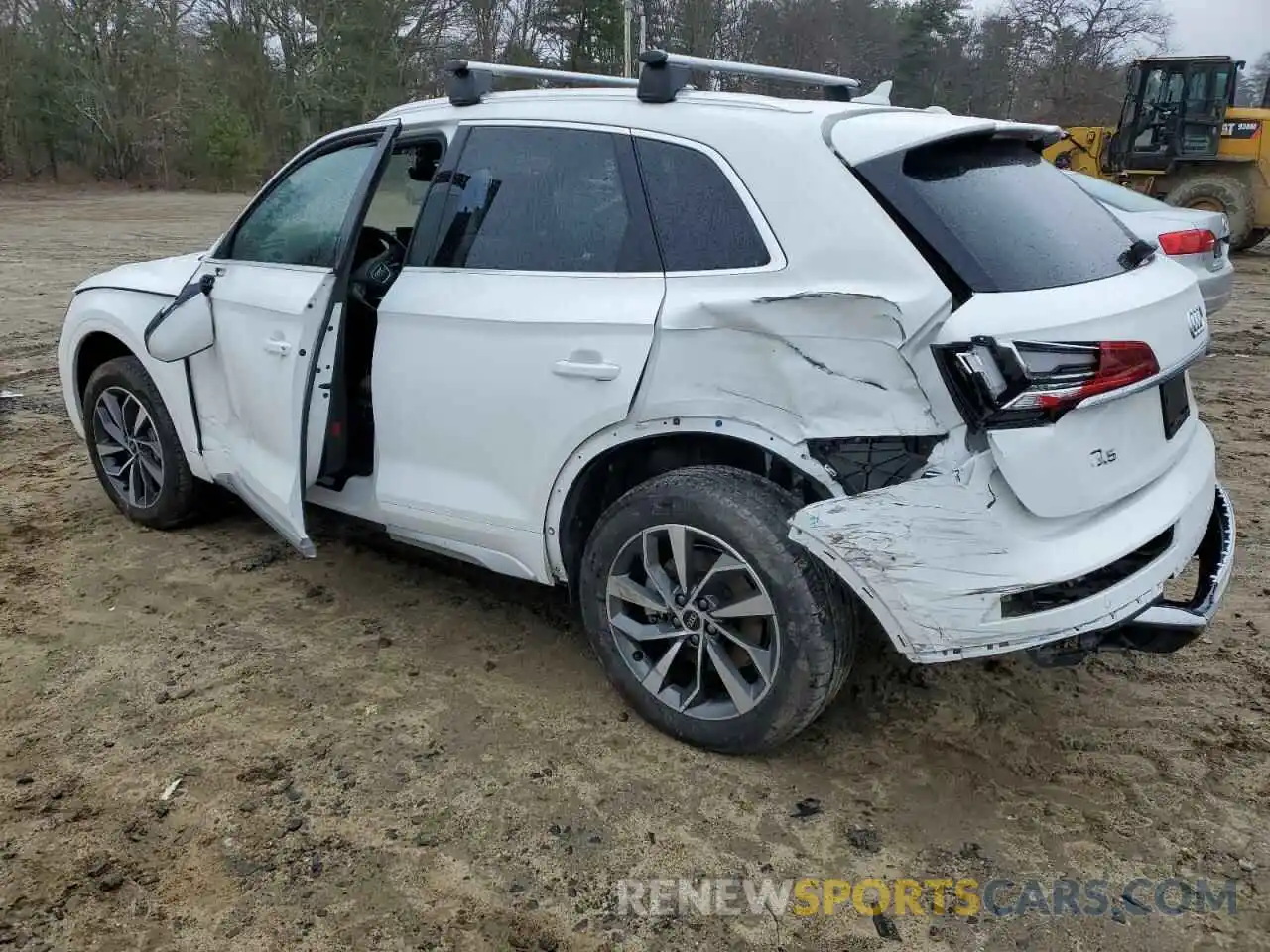 2 Photograph of a damaged car WA1EAAFYXP2121309 AUDI Q5 2023