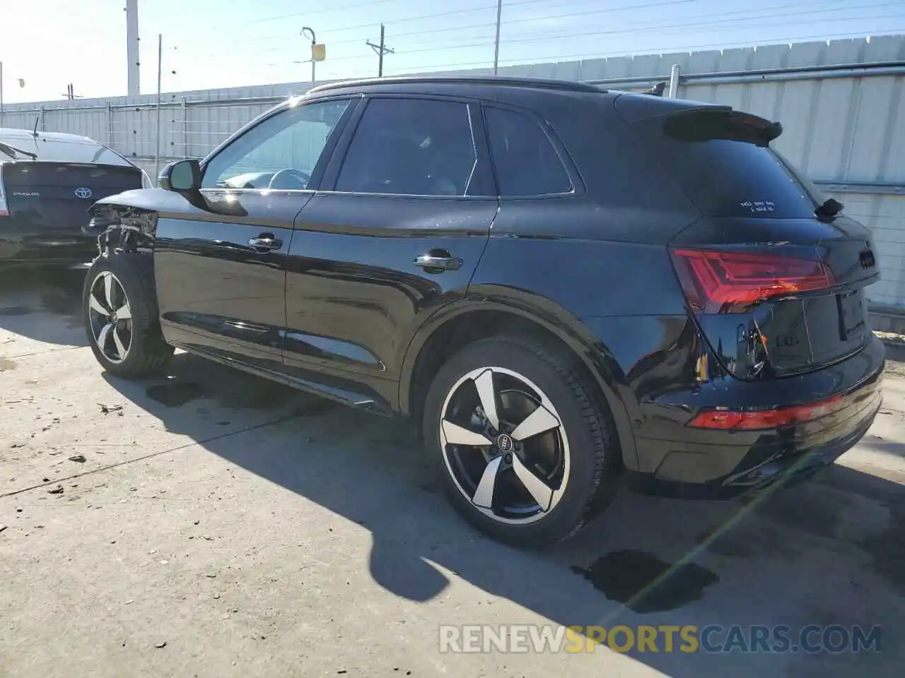 2 Photograph of a damaged car WA1FAAFYXP2033459 AUDI Q5 2023