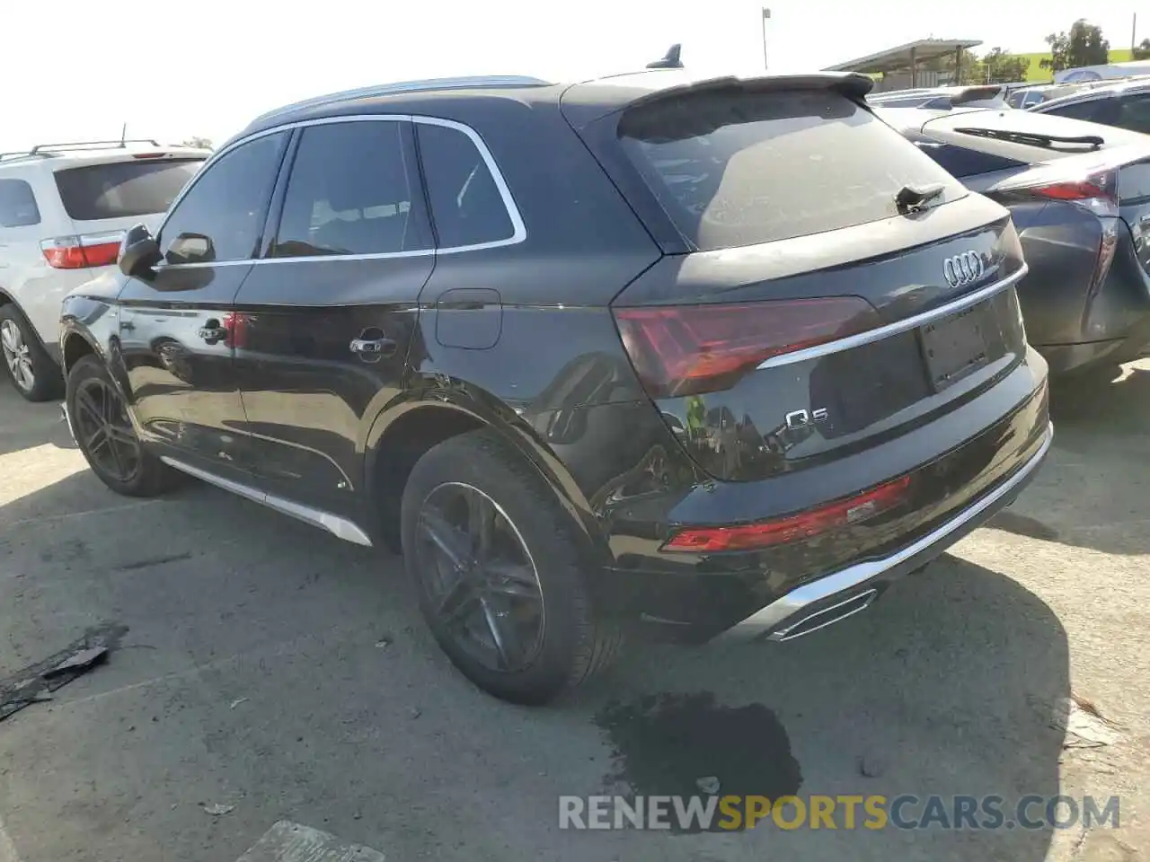 2 Photograph of a damaged car WA1G2AFY8P2091782 AUDI Q5 2023