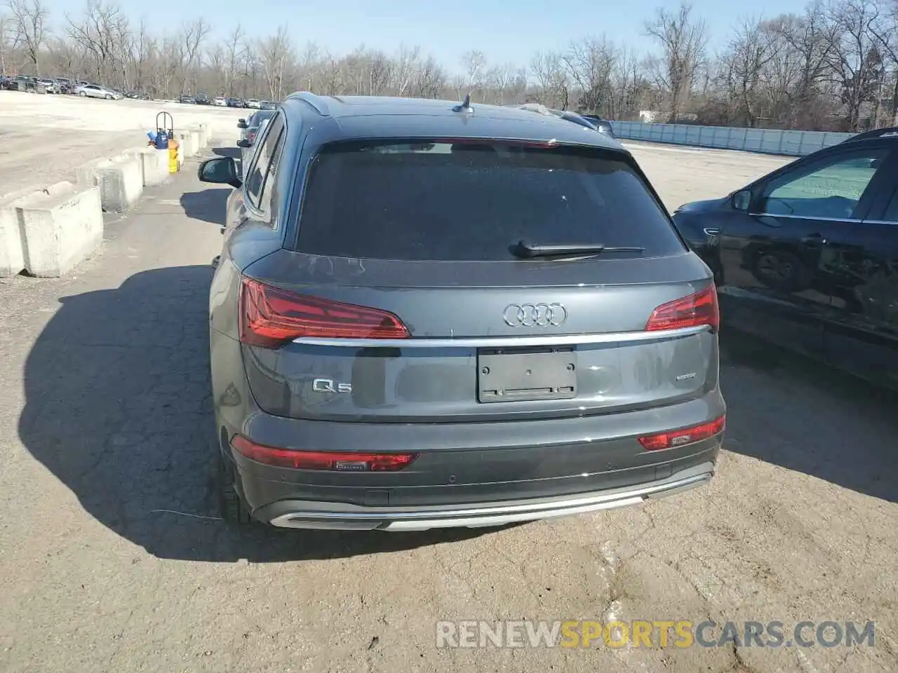 6 Photograph of a damaged car WA1ABAFY9R2015657 AUDI Q5 2024