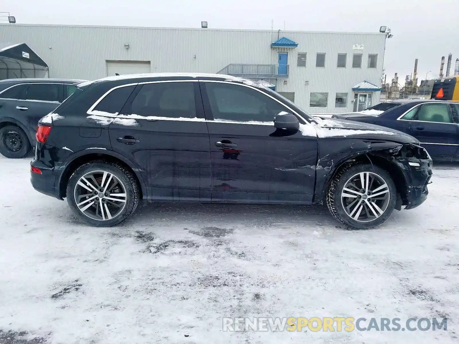 9 Photograph of a damaged car WA1ENAFY1K2100233 AUDI Q5 PROGRES 2019