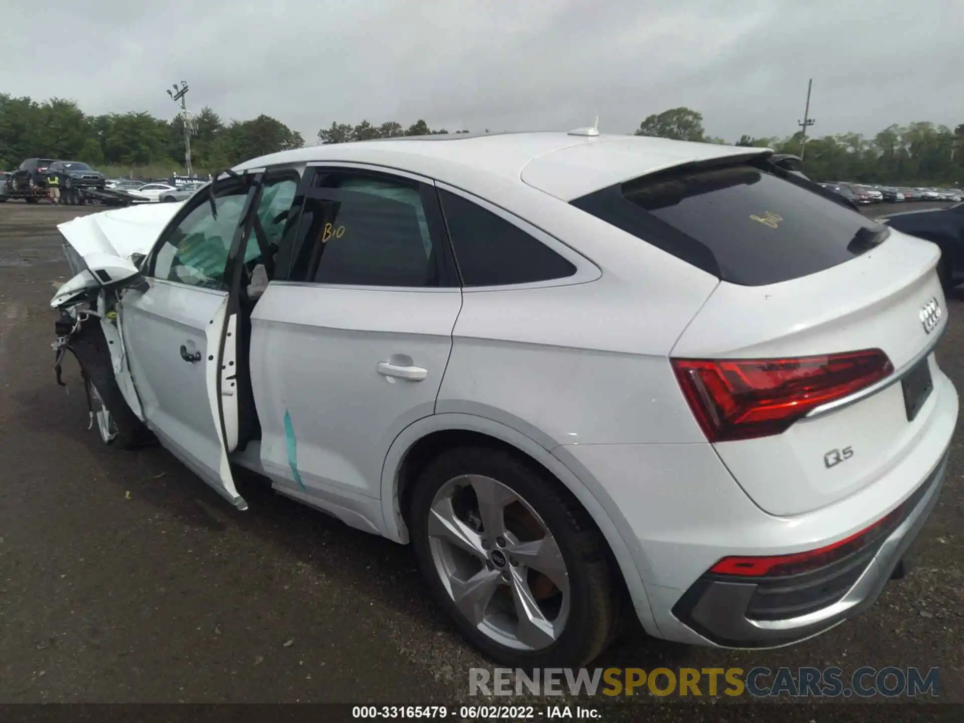 3 Photograph of a damaged car WA14ABFY4M2104518 AUDI Q5 SPORTBACK 2021