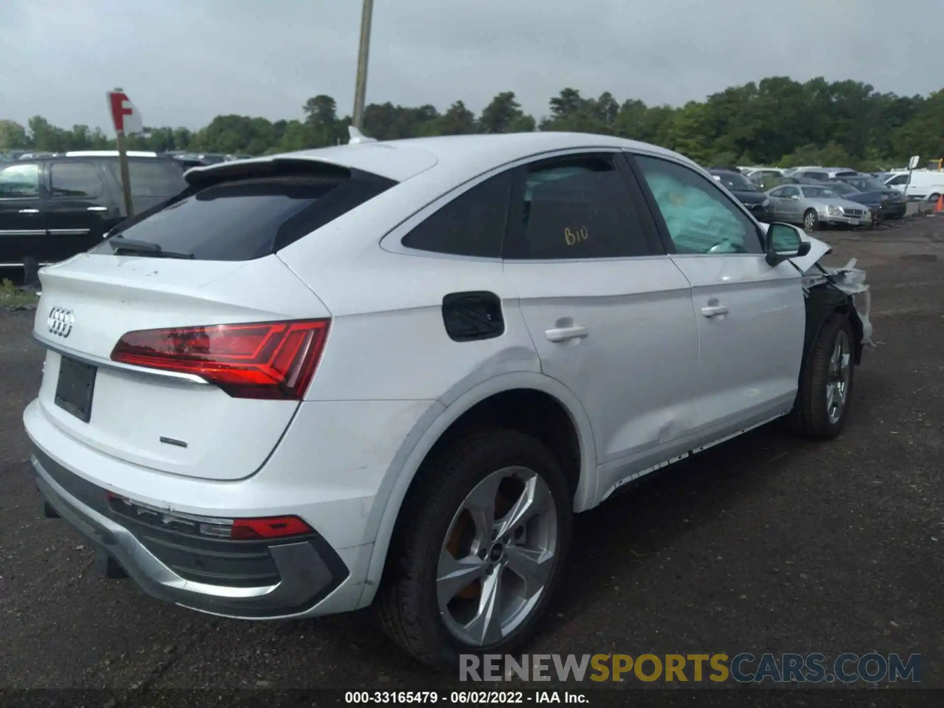 4 Photograph of a damaged car WA14ABFY4M2104518 AUDI Q5 SPORTBACK 2021