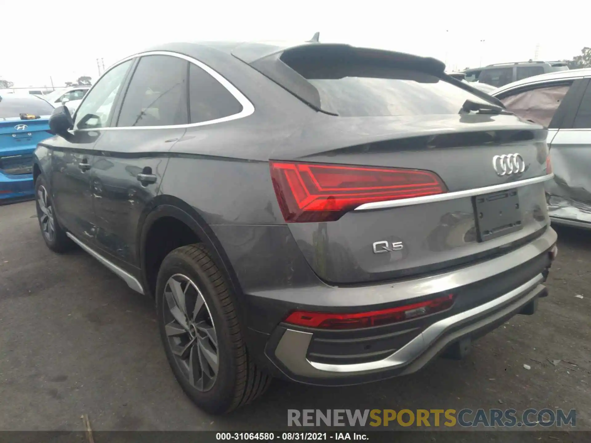 3 Фотография поврежденного автомобиля WA15AAFY2M2093629 AUDI Q5 SPORTBACK 2021