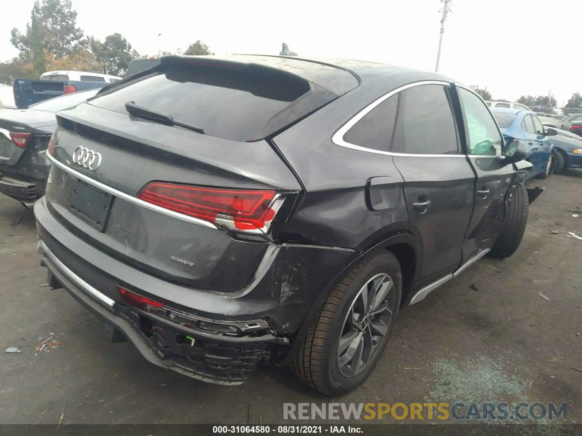 4 Фотография поврежденного автомобиля WA15AAFY2M2093629 AUDI Q5 SPORTBACK 2021