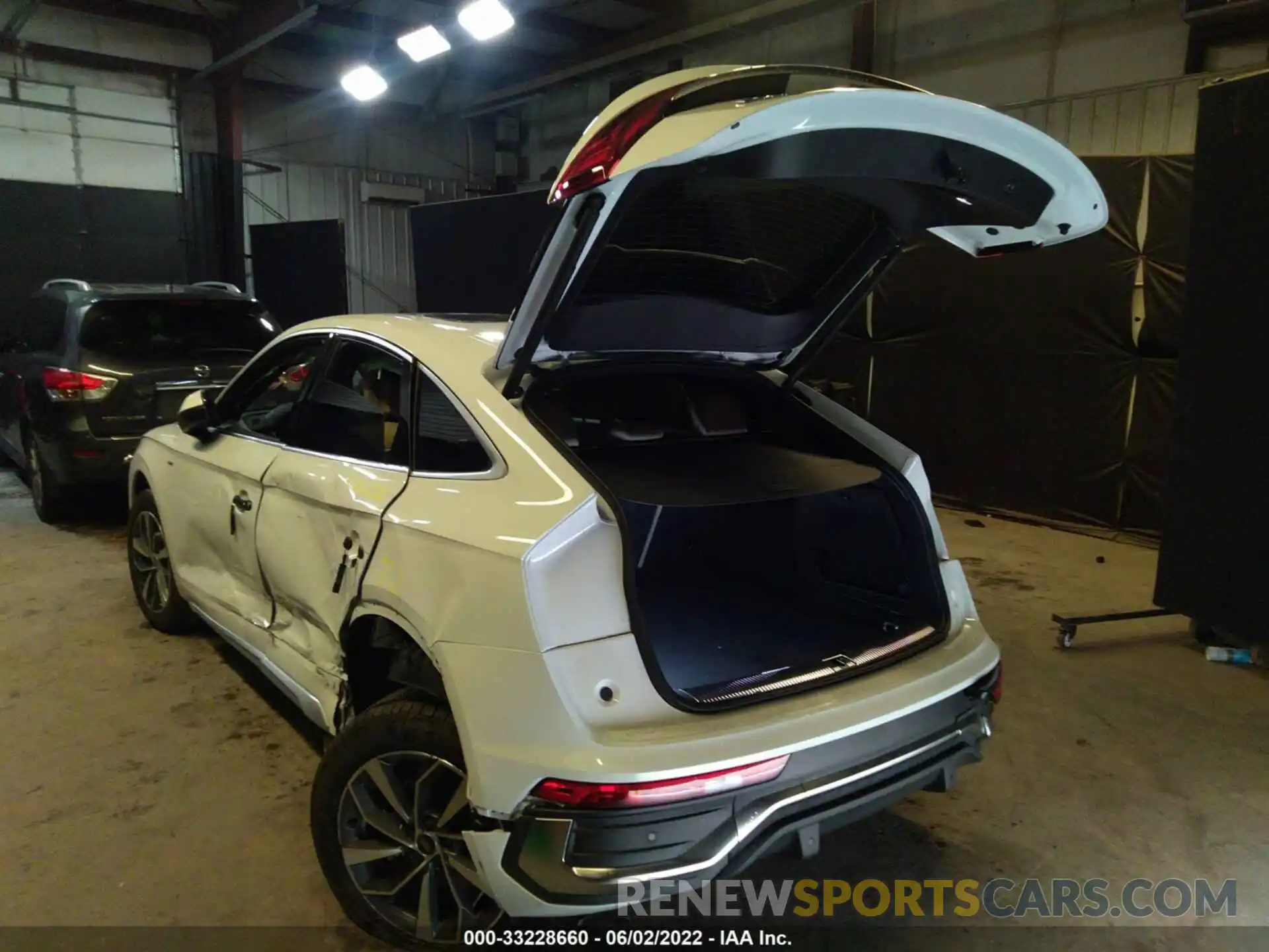 3 Фотография поврежденного автомобиля WA14AAFY9N2069955 AUDI Q5 SPORTBACK 2022