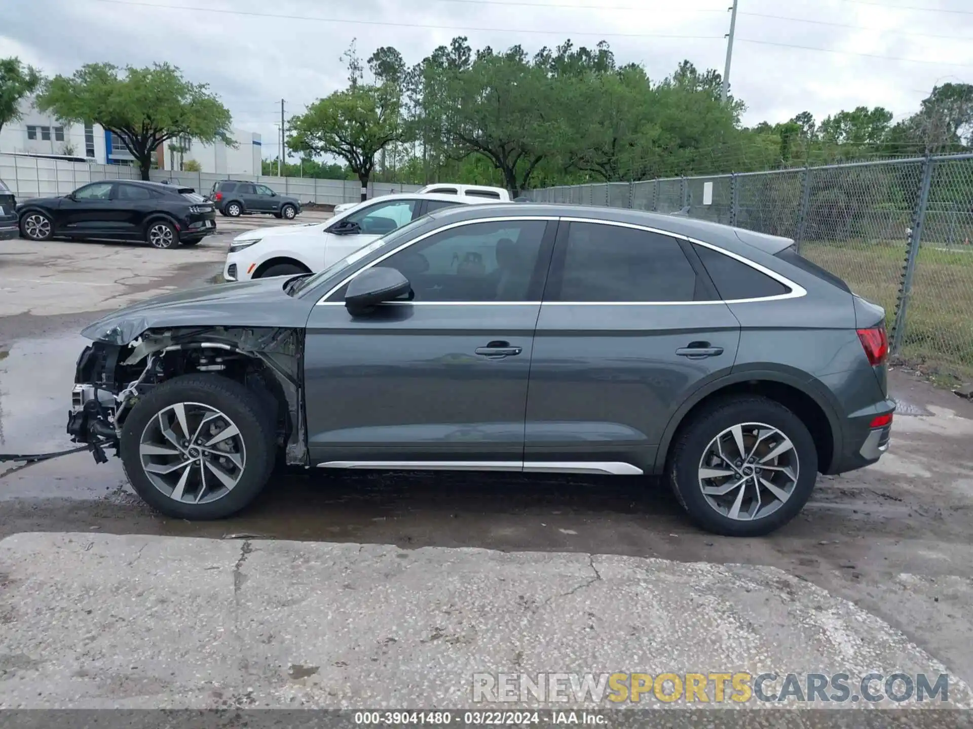 15 Photograph of a damaged car WA15AAFYXN2126295 AUDI Q5 SPORTBACK 2022