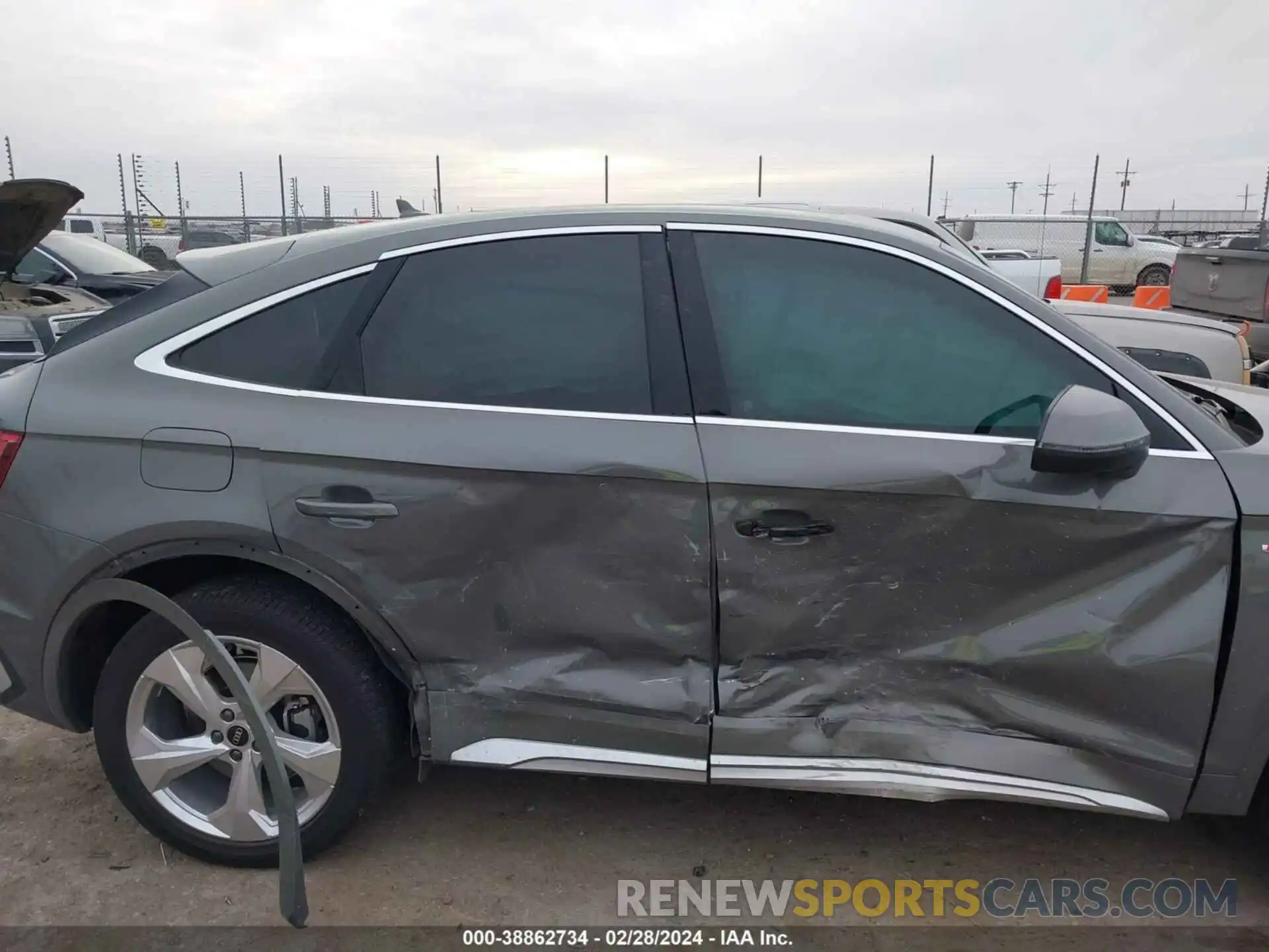 6 Photograph of a damaged car WA14AAFY1P2035561 AUDI Q5 SPORTBACK 2023