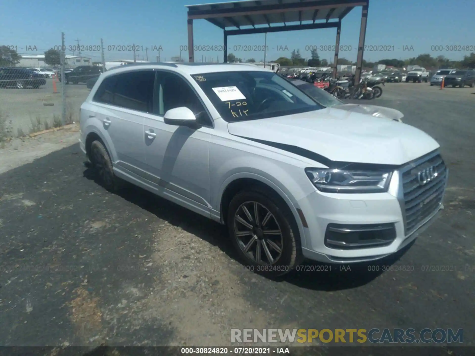 1 Photograph of a damaged car WA1AAAF70KD007824 AUDI Q7 2019