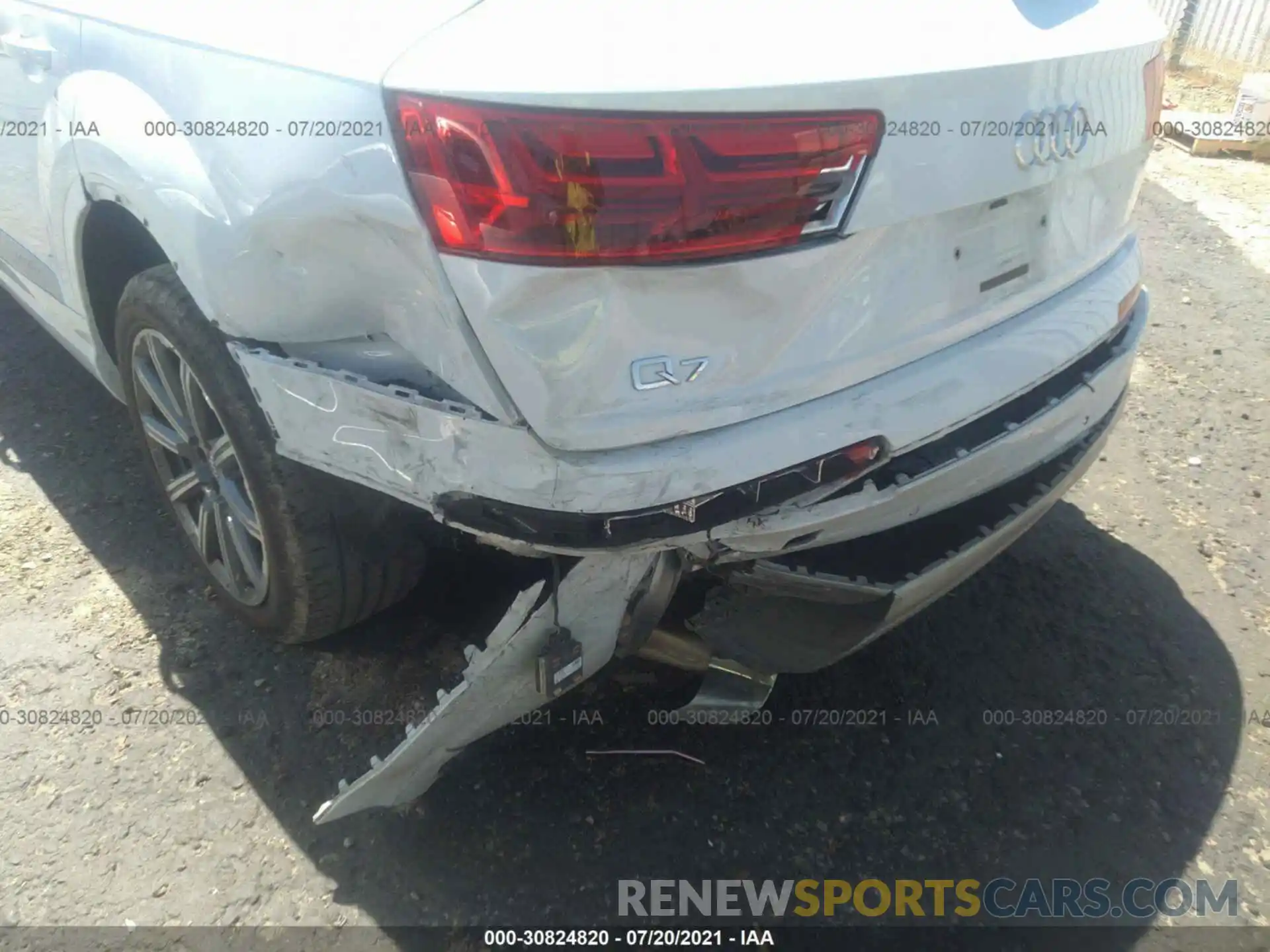 6 Photograph of a damaged car WA1AAAF70KD007824 AUDI Q7 2019