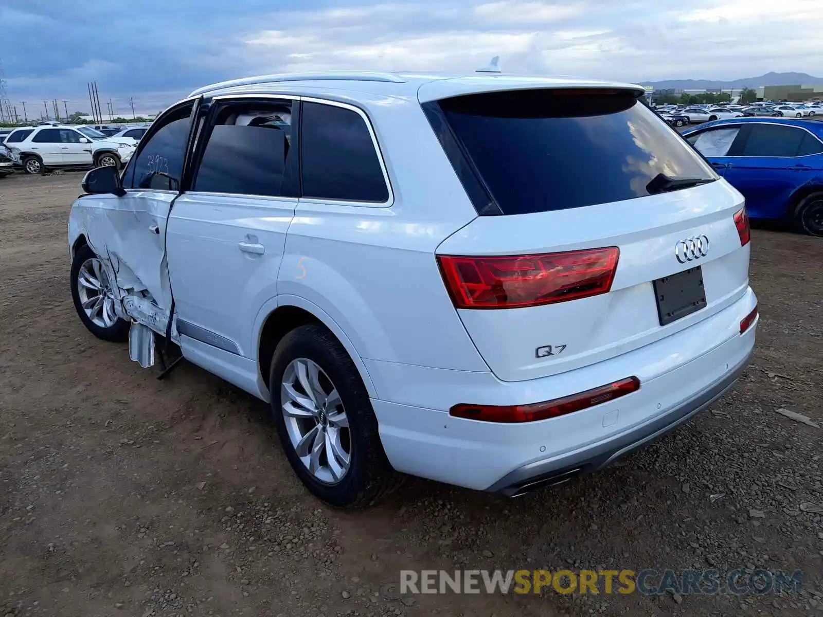 3 Фотография поврежденного автомобиля WA1AAAF70KD009833 AUDI Q7 2019