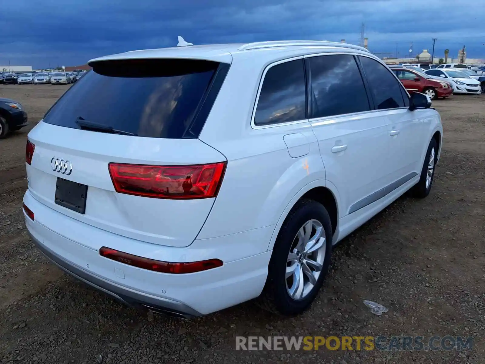 4 Фотография поврежденного автомобиля WA1AAAF70KD009833 AUDI Q7 2019