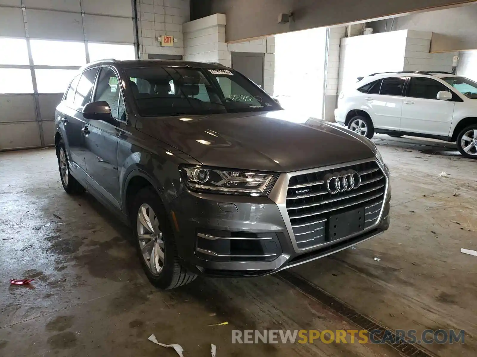 1 Photograph of a damaged car WA1AAAF71KD009601 AUDI Q7 2019