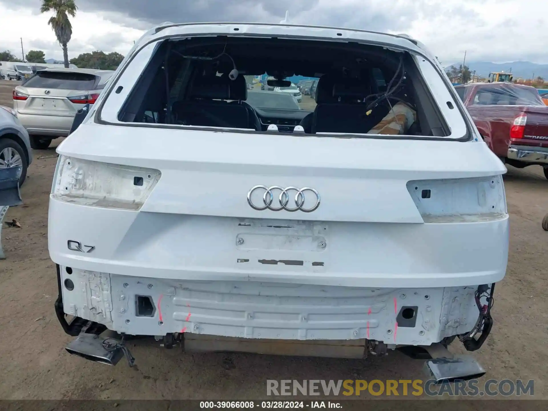 17 Photograph of a damaged car WA1AAAF72KD001894 AUDI Q7 2019