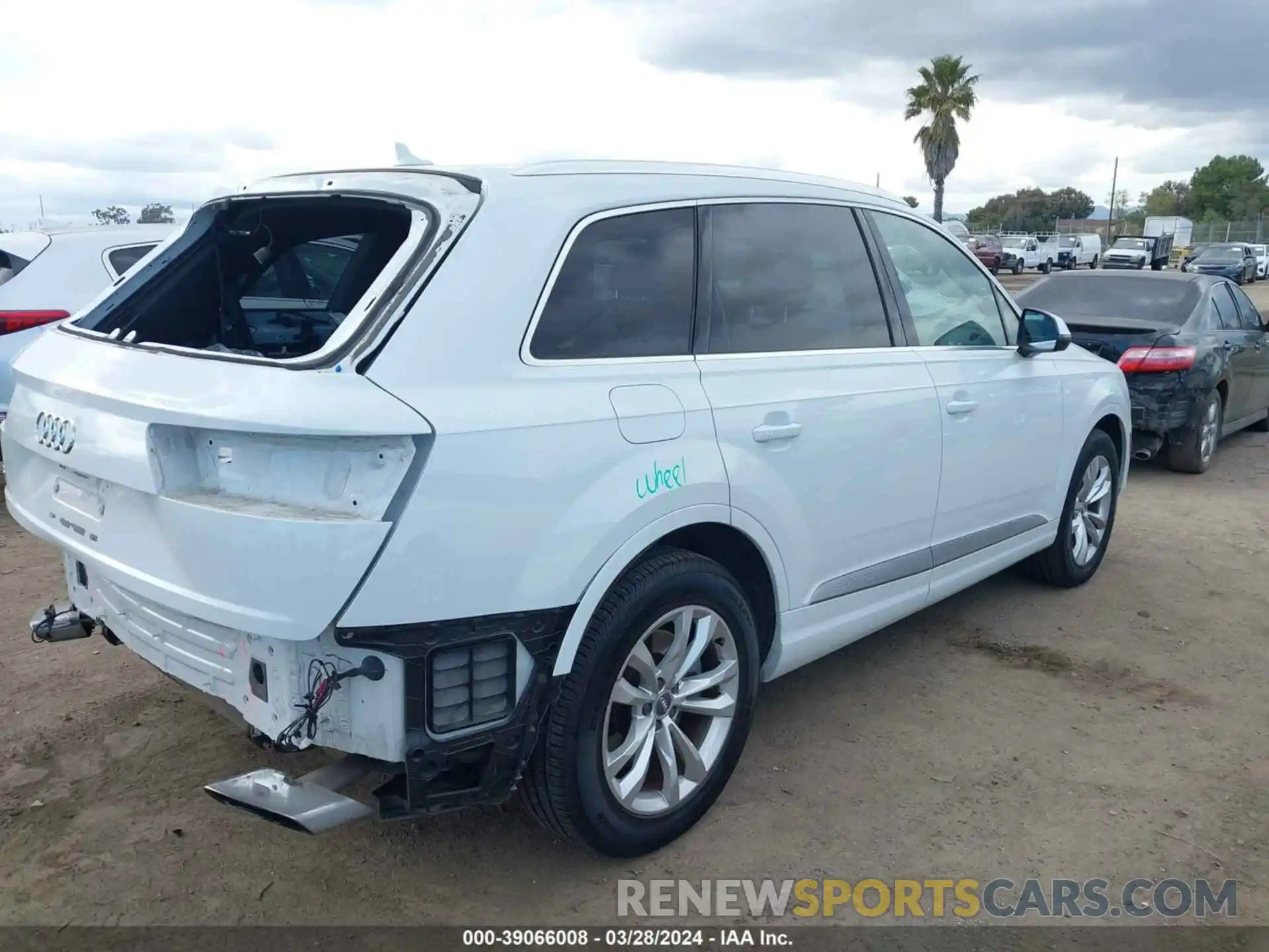 4 Photograph of a damaged car WA1AAAF72KD001894 AUDI Q7 2019