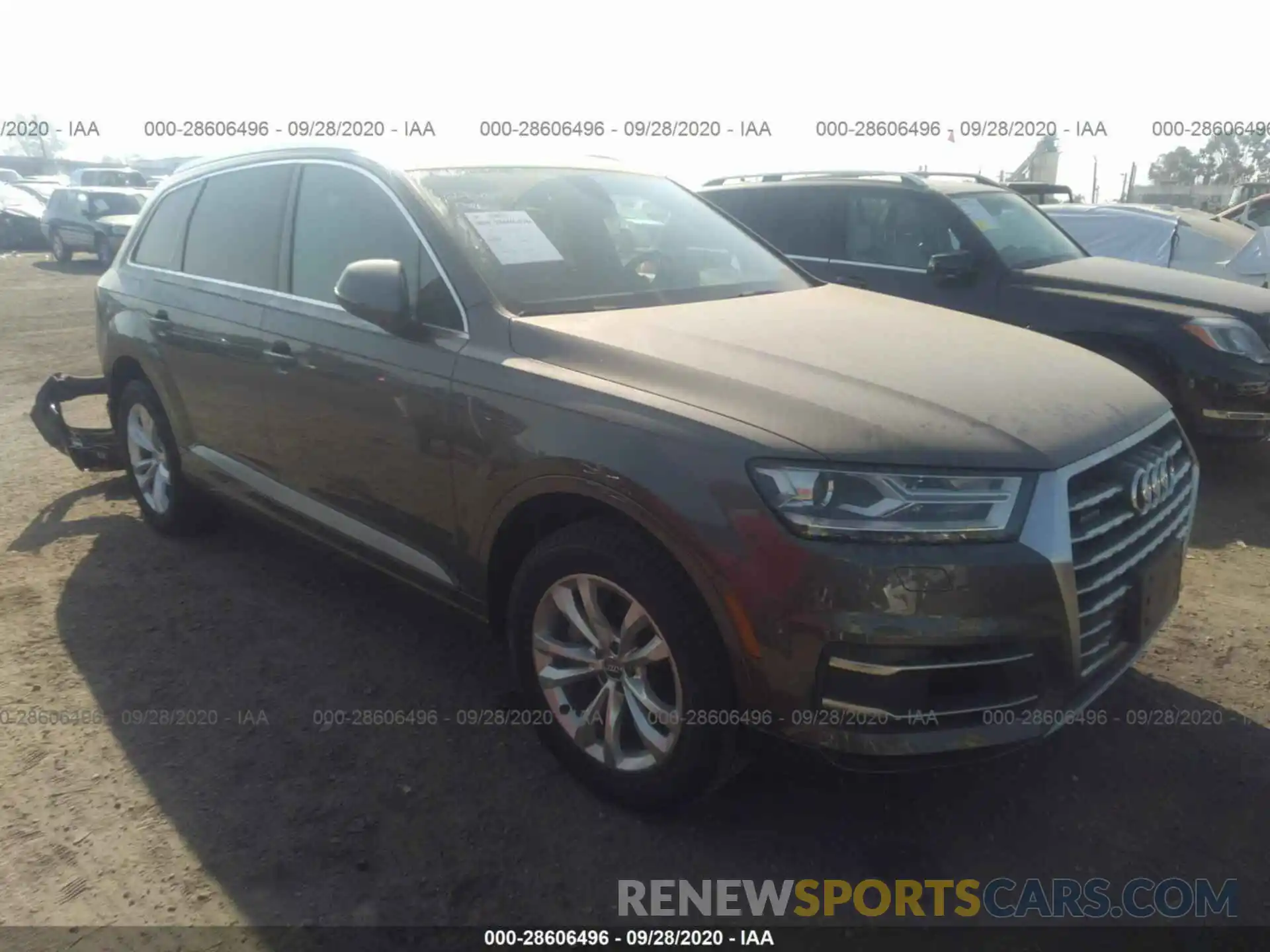 1 Photograph of a damaged car WA1AAAF72KD008473 AUDI Q7 2019