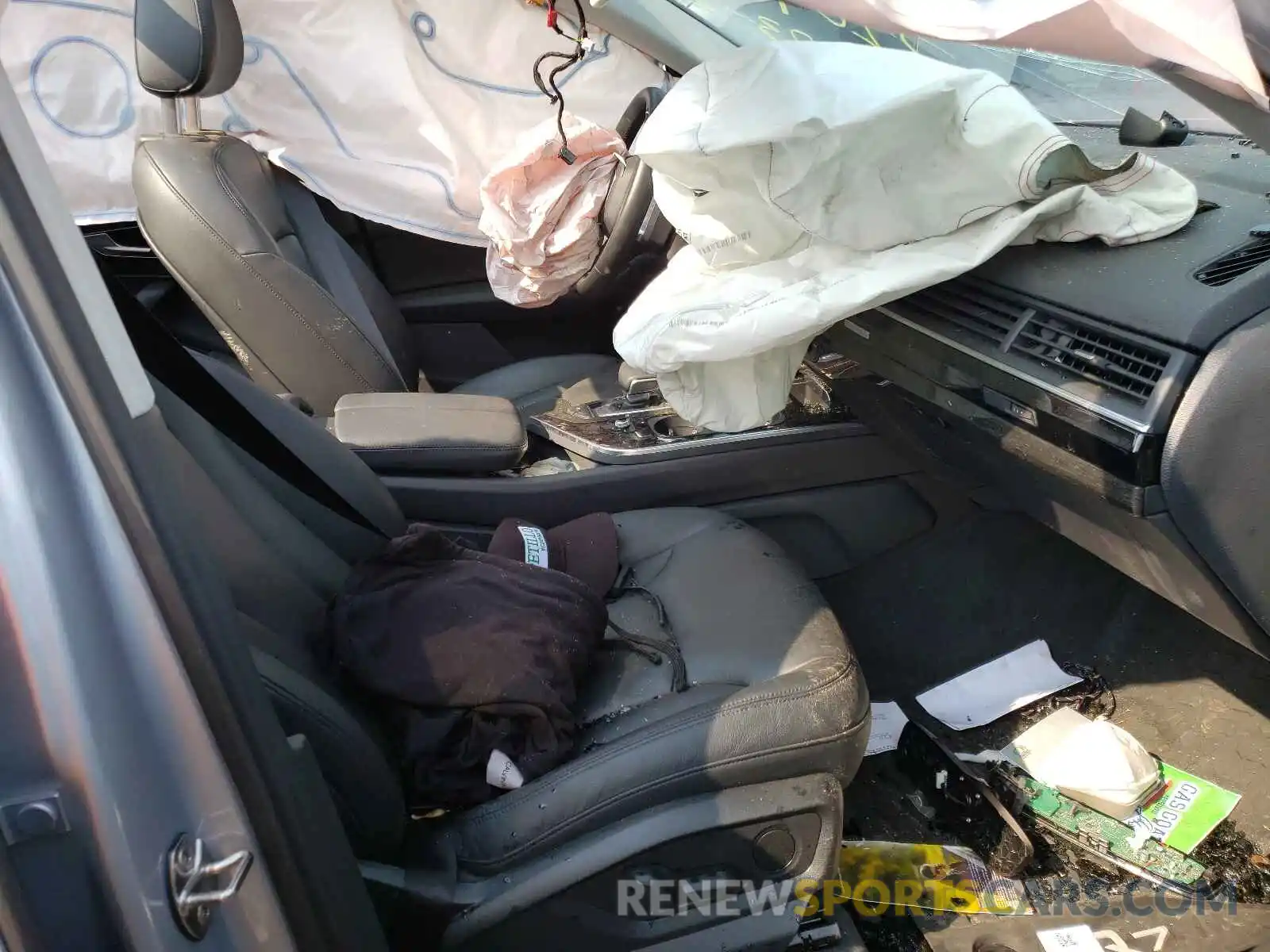 5 Photograph of a damaged car WA1AAAF72KD013608 AUDI Q7 2019