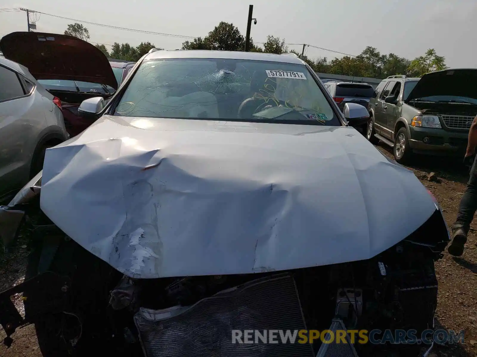 9 Photograph of a damaged car WA1AAAF72KD013608 AUDI Q7 2019