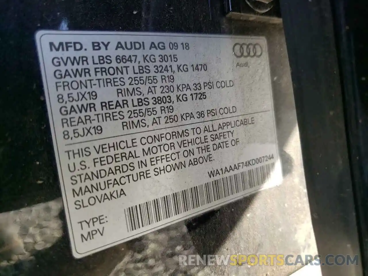 10 Photograph of a damaged car WA1AAAF74KD007244 AUDI Q7 2019