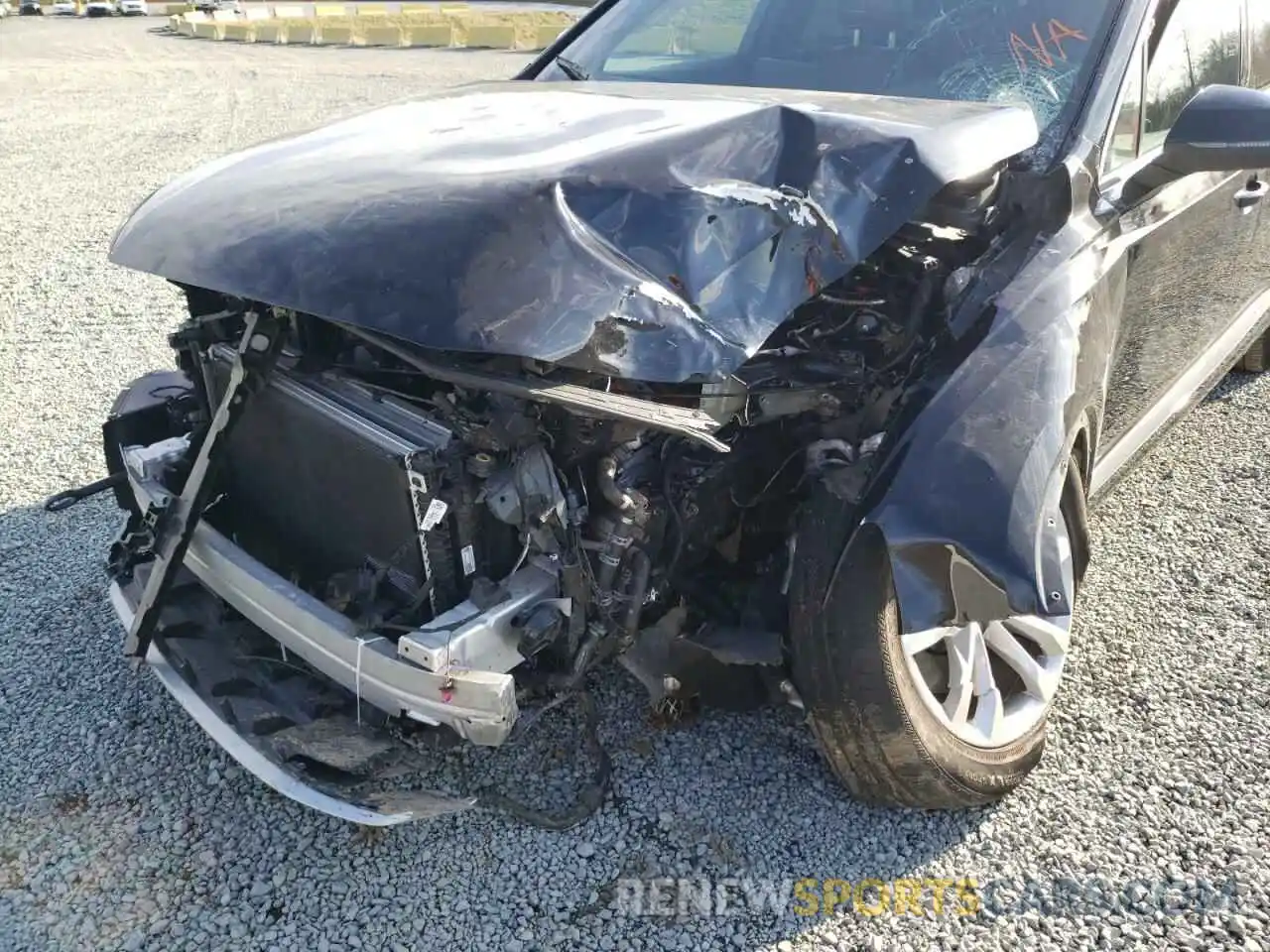 9 Photograph of a damaged car WA1AAAF74KD007244 AUDI Q7 2019