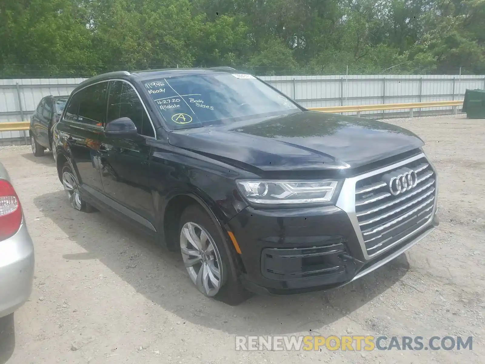 1 Photograph of a damaged car WA1AAAF74KD011598 AUDI Q7 2019