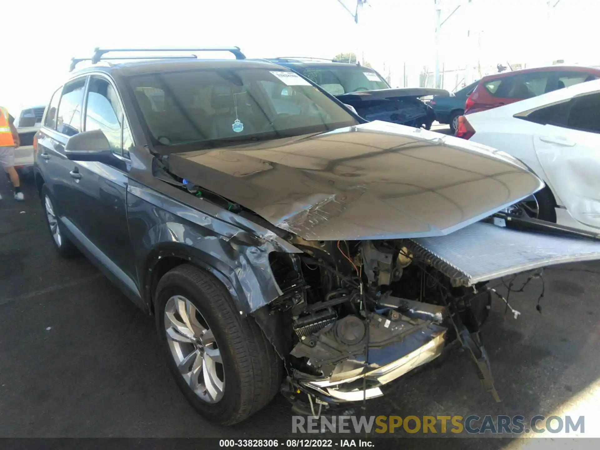 1 Photograph of a damaged car WA1AAAF74KD012637 AUDI Q7 2019