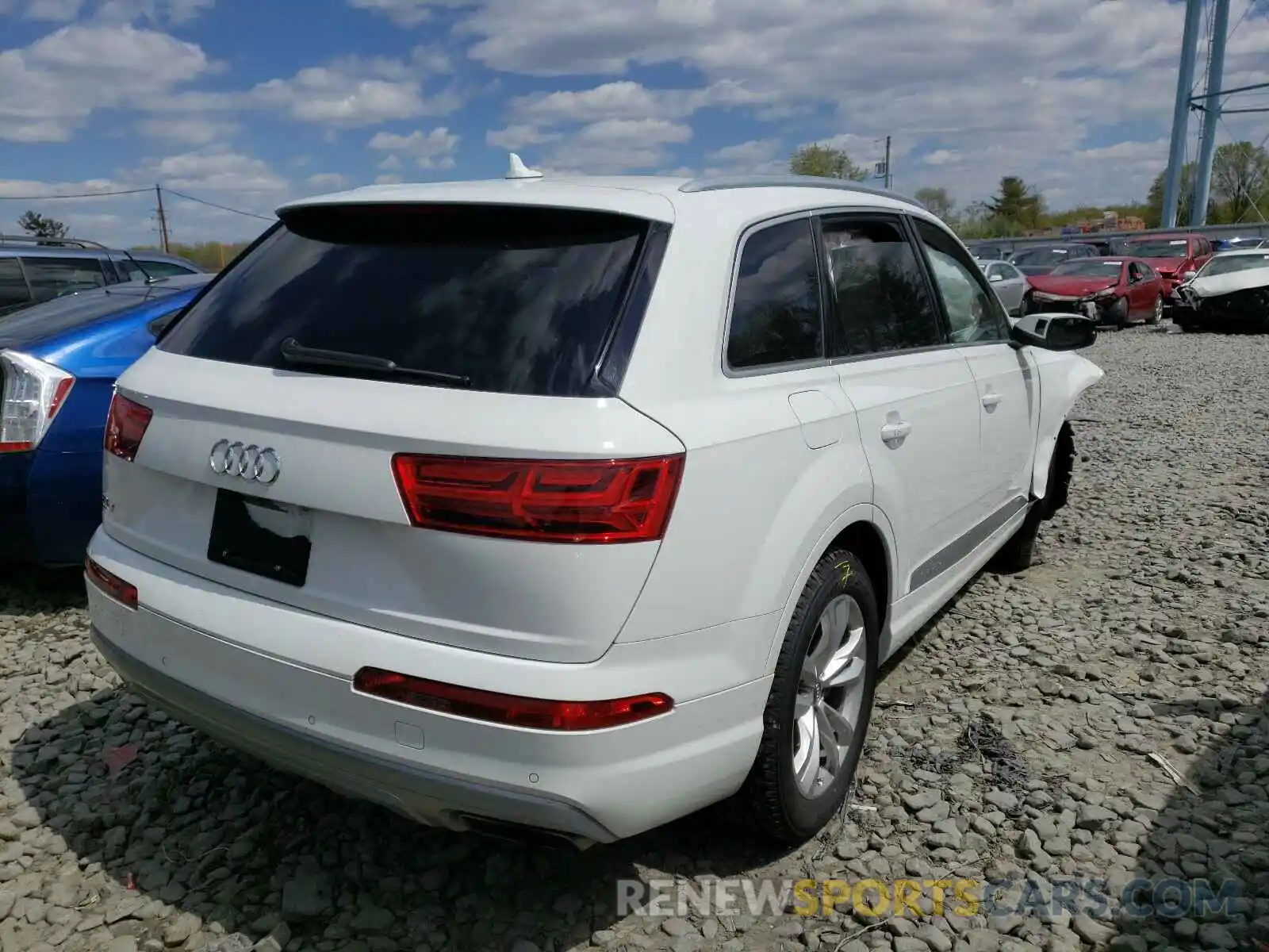 4 Фотография поврежденного автомобиля WA1AAAF75KD000092 AUDI Q7 2019