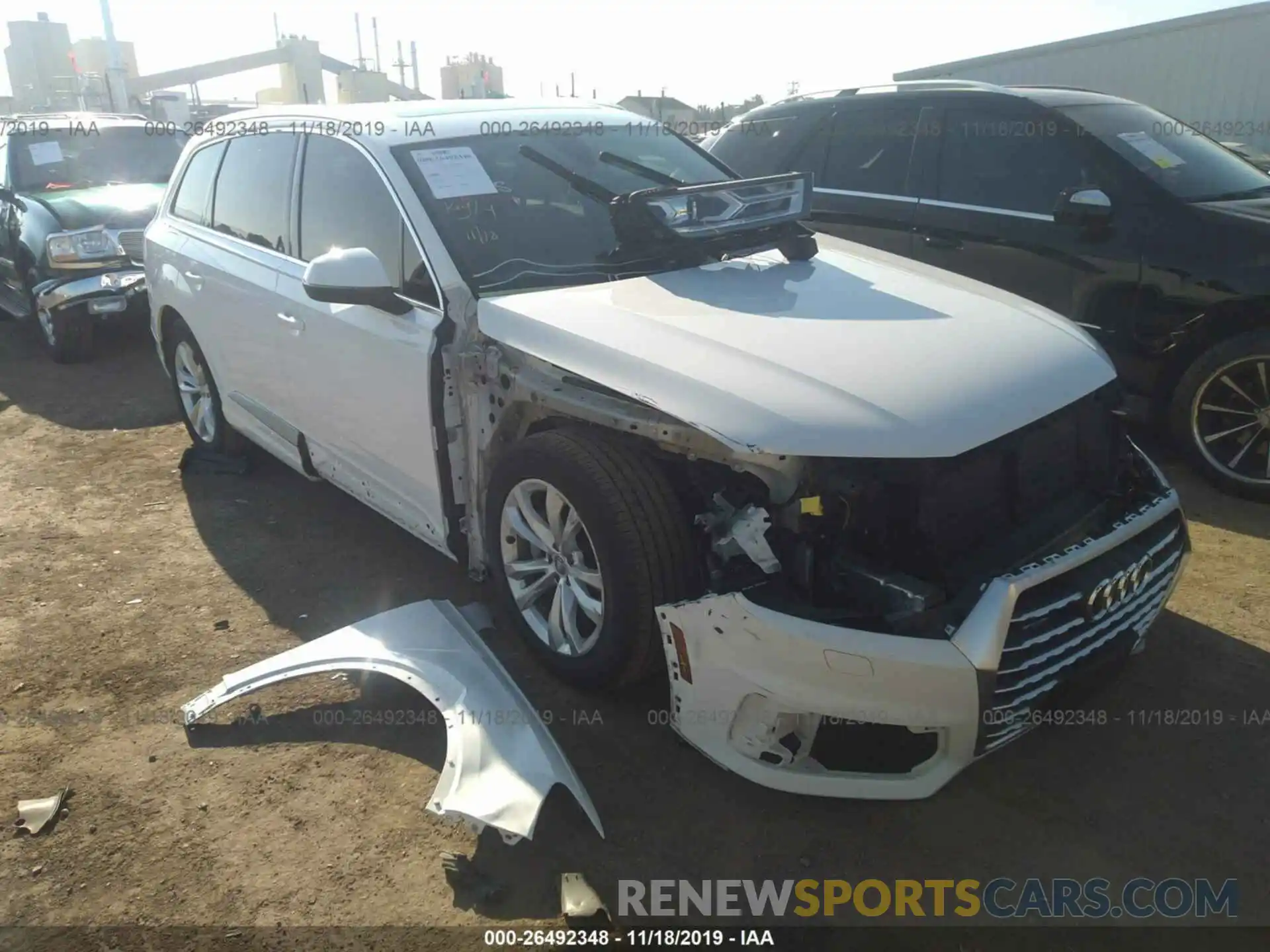 1 Photograph of a damaged car WA1AAAF75KD005325 AUDI Q7 2019