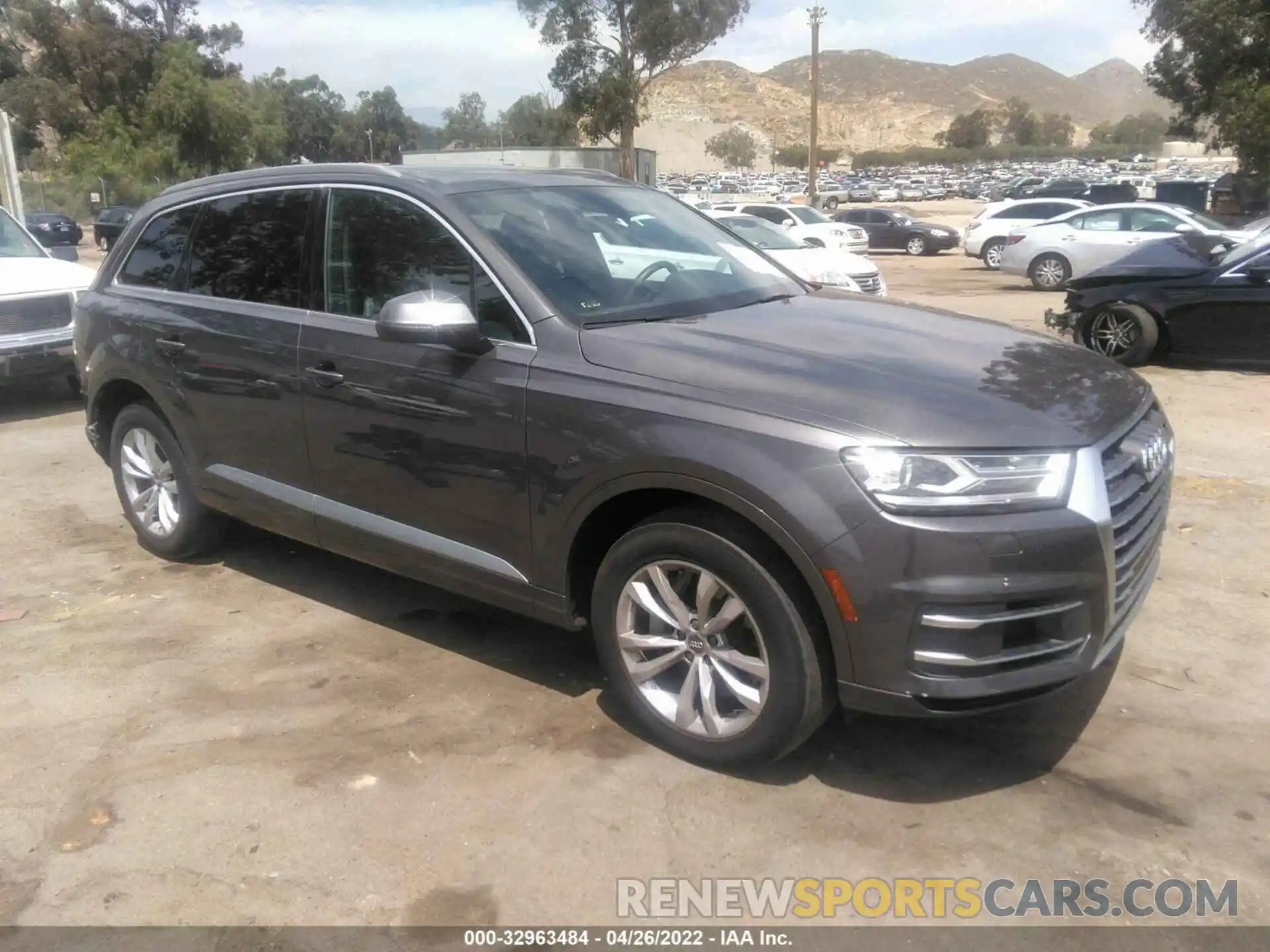 1 Photograph of a damaged car WA1AAAF75KD006393 AUDI Q7 2019