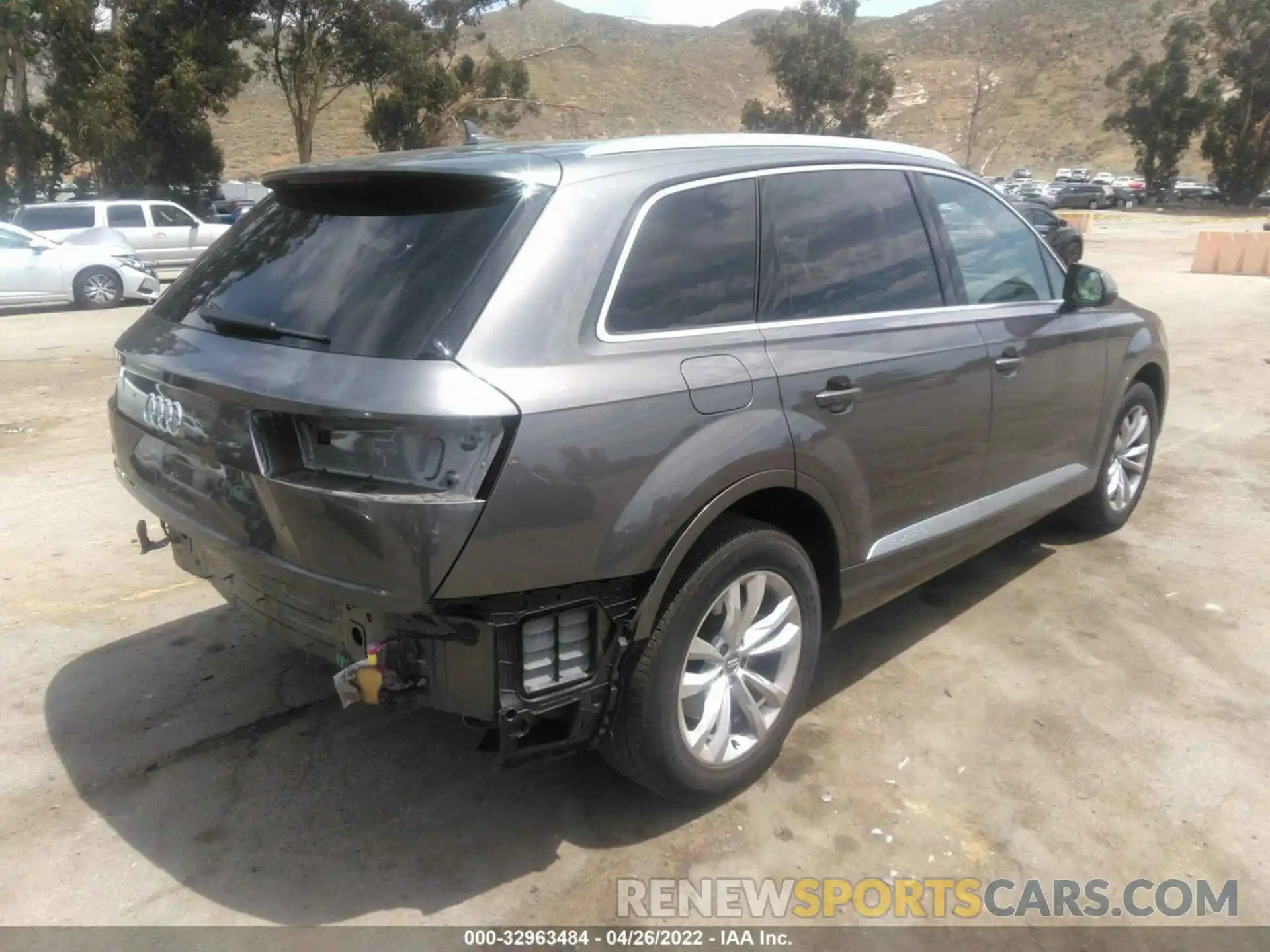 4 Фотография поврежденного автомобиля WA1AAAF75KD006393 AUDI Q7 2019