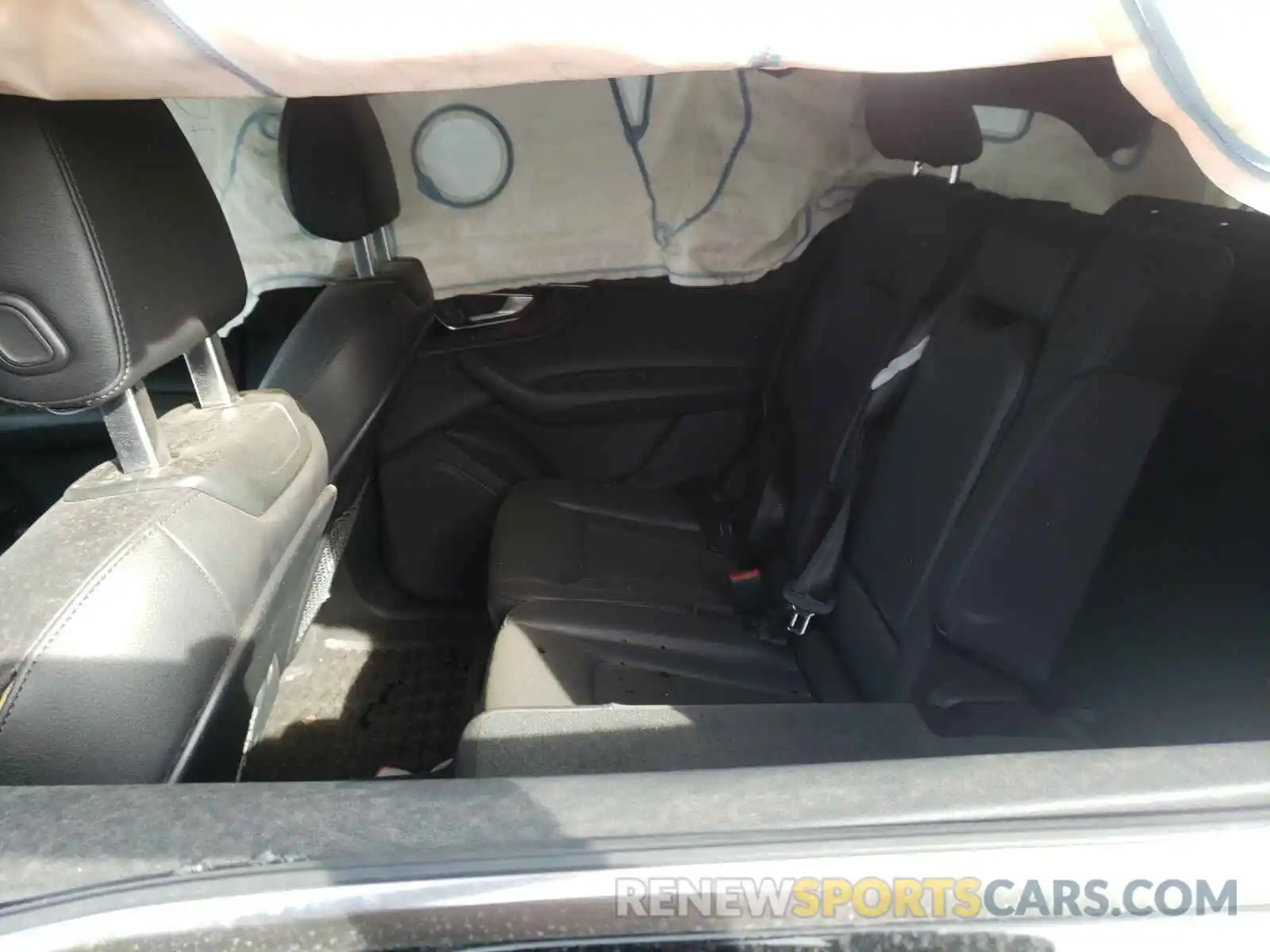 6 Photograph of a damaged car WA1AAAF75KD013604 AUDI Q7 2019