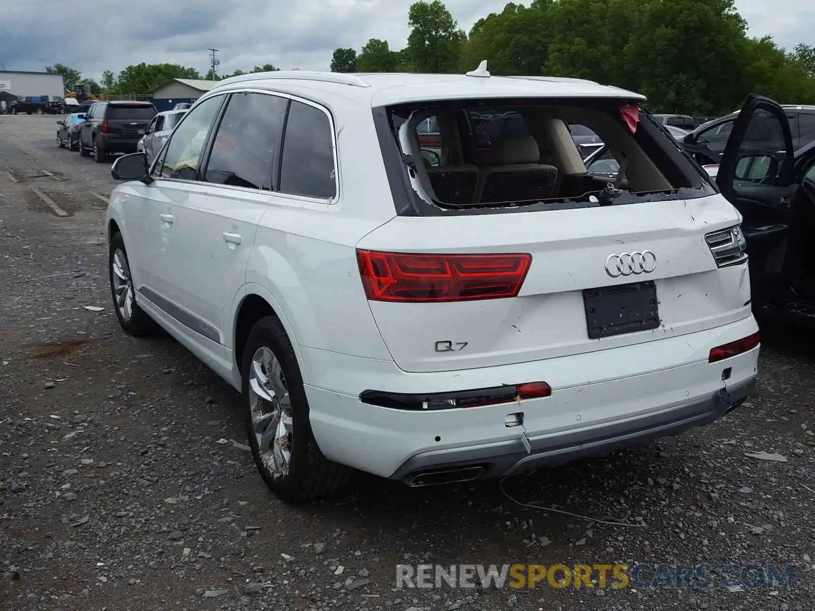 3 Фотография поврежденного автомобиля WA1AAAF75KD028328 AUDI Q7 2019