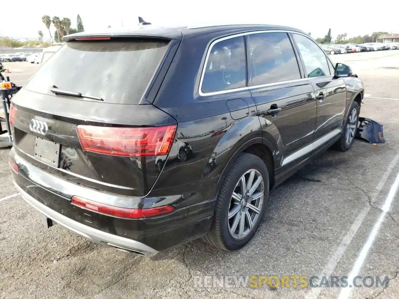 4 Photograph of a damaged car WA1AAAF76KD005561 AUDI Q7 2019