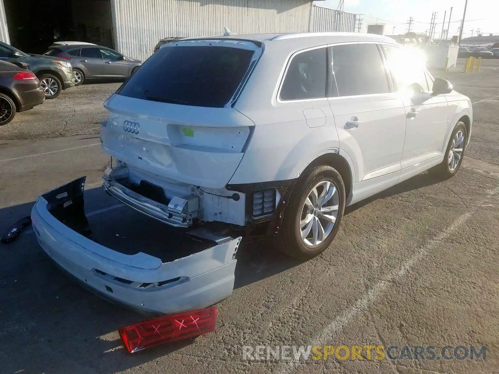 4 Фотография поврежденного автомобиля WA1AAAF76KD010727 AUDI Q7 2019