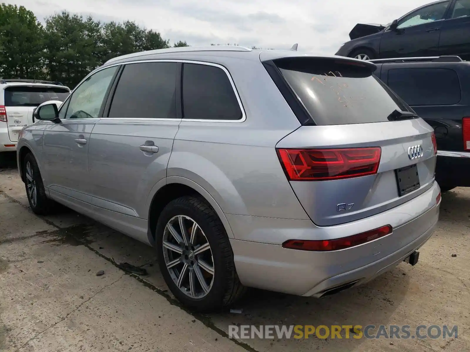 3 Photograph of a damaged car WA1AAAF76KD047292 AUDI Q7 2019