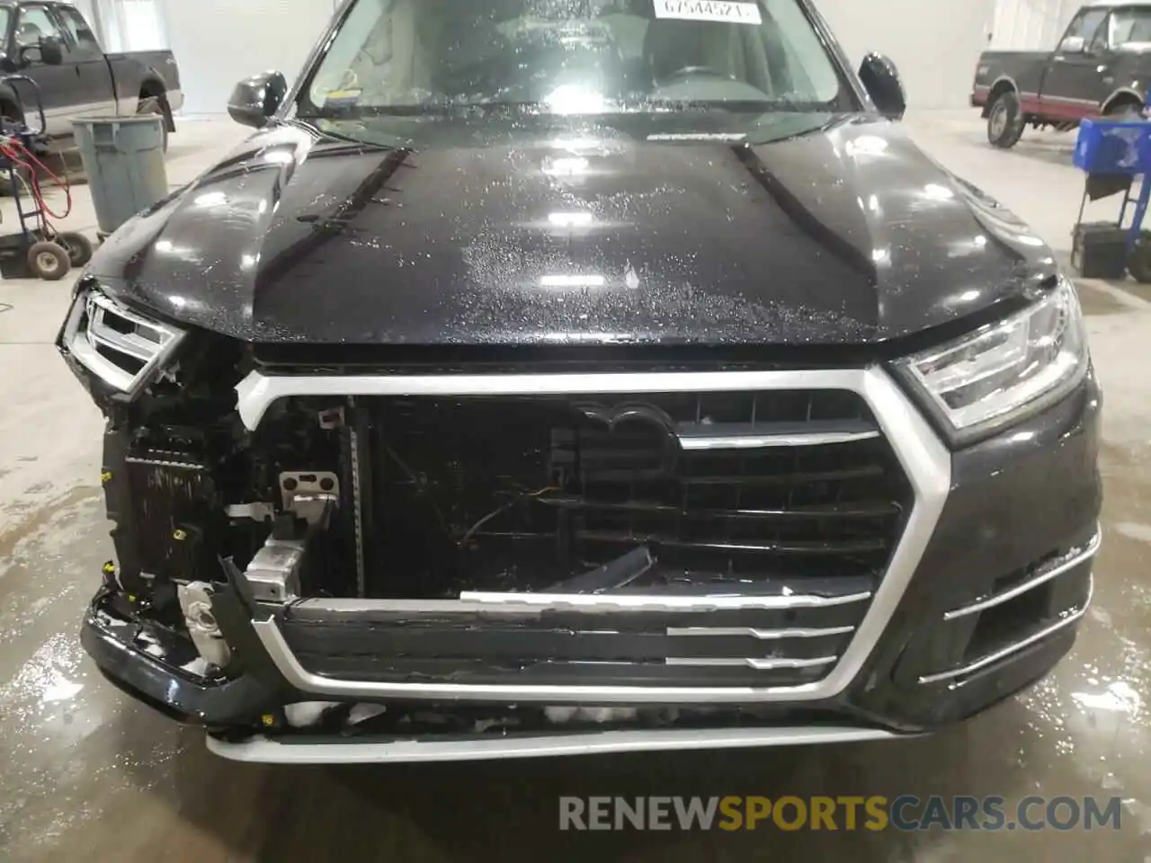 9 Photograph of a damaged car WA1AAAF77KD006010 AUDI Q7 2019