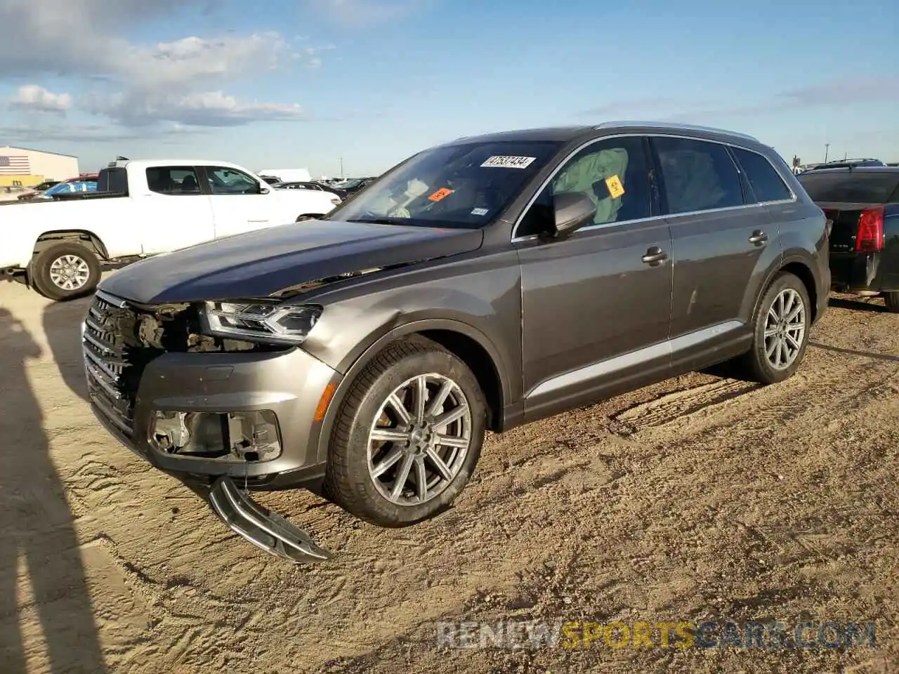 1 Photograph of a damaged car WA1AAAF77KD006315 AUDI Q7 2019