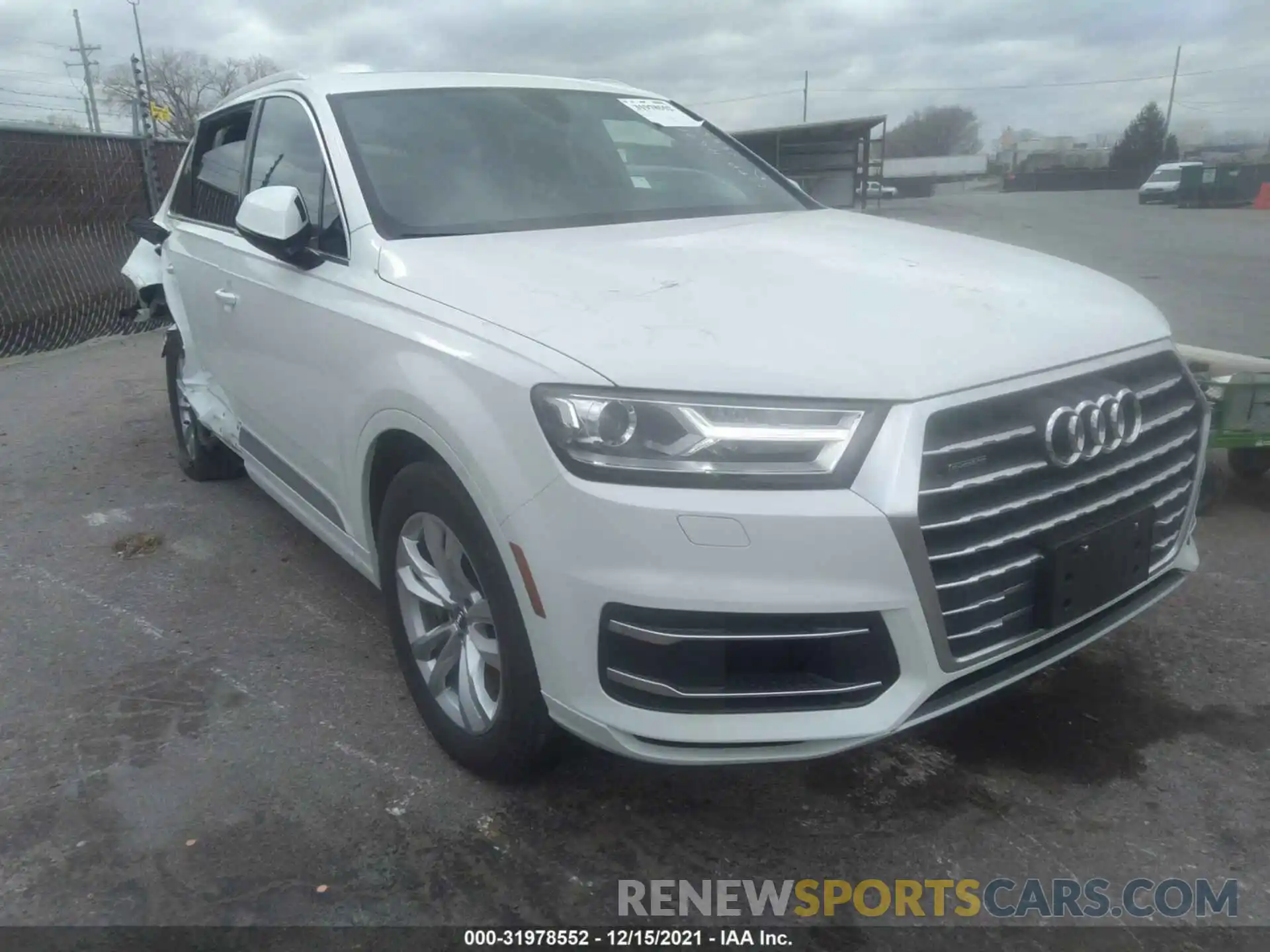 1 Photograph of a damaged car WA1AAAF7XKD013985 AUDI Q7 2019