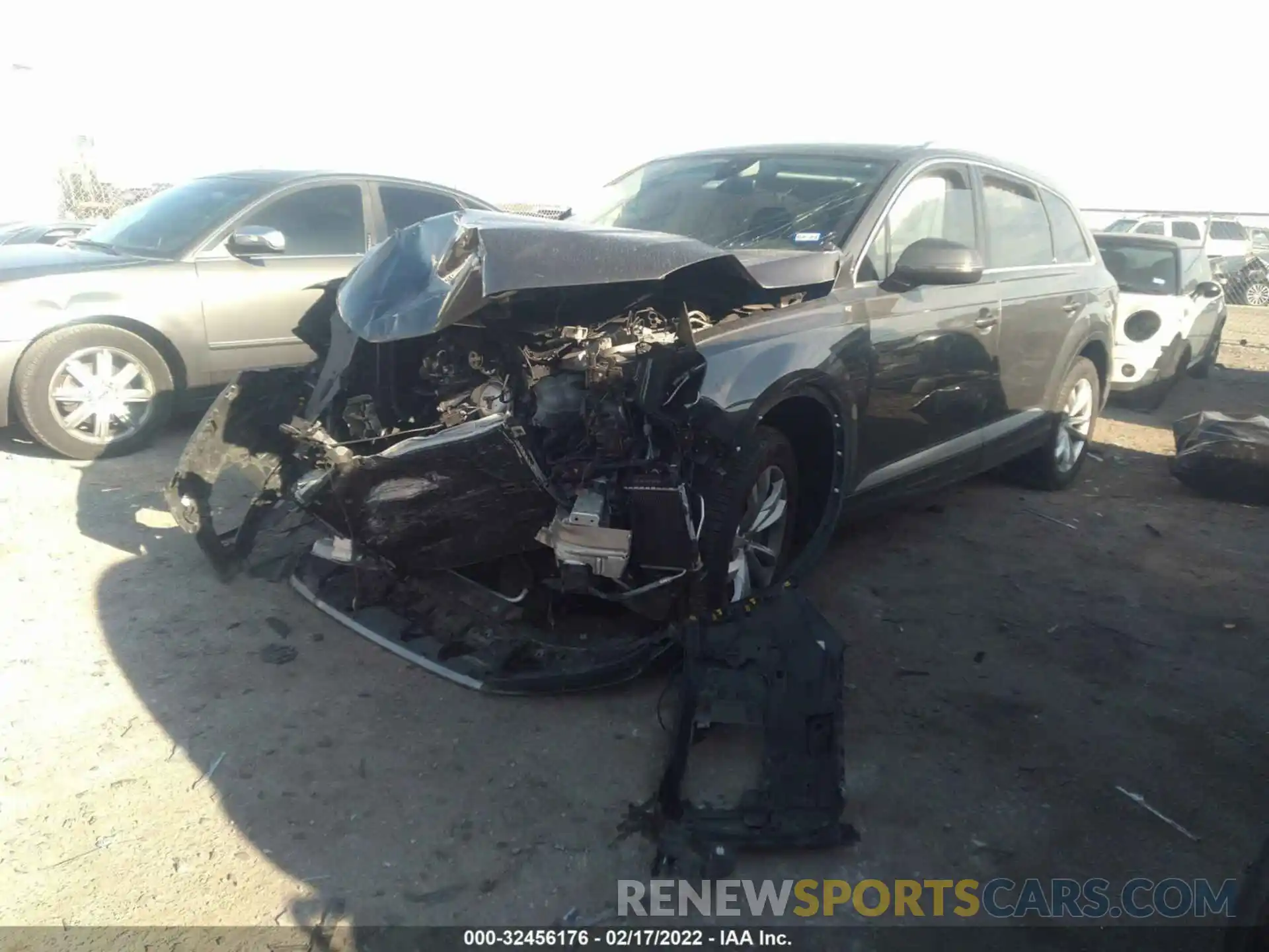 2 Photograph of a damaged car WA1AAAF7XKD035727 AUDI Q7 2019