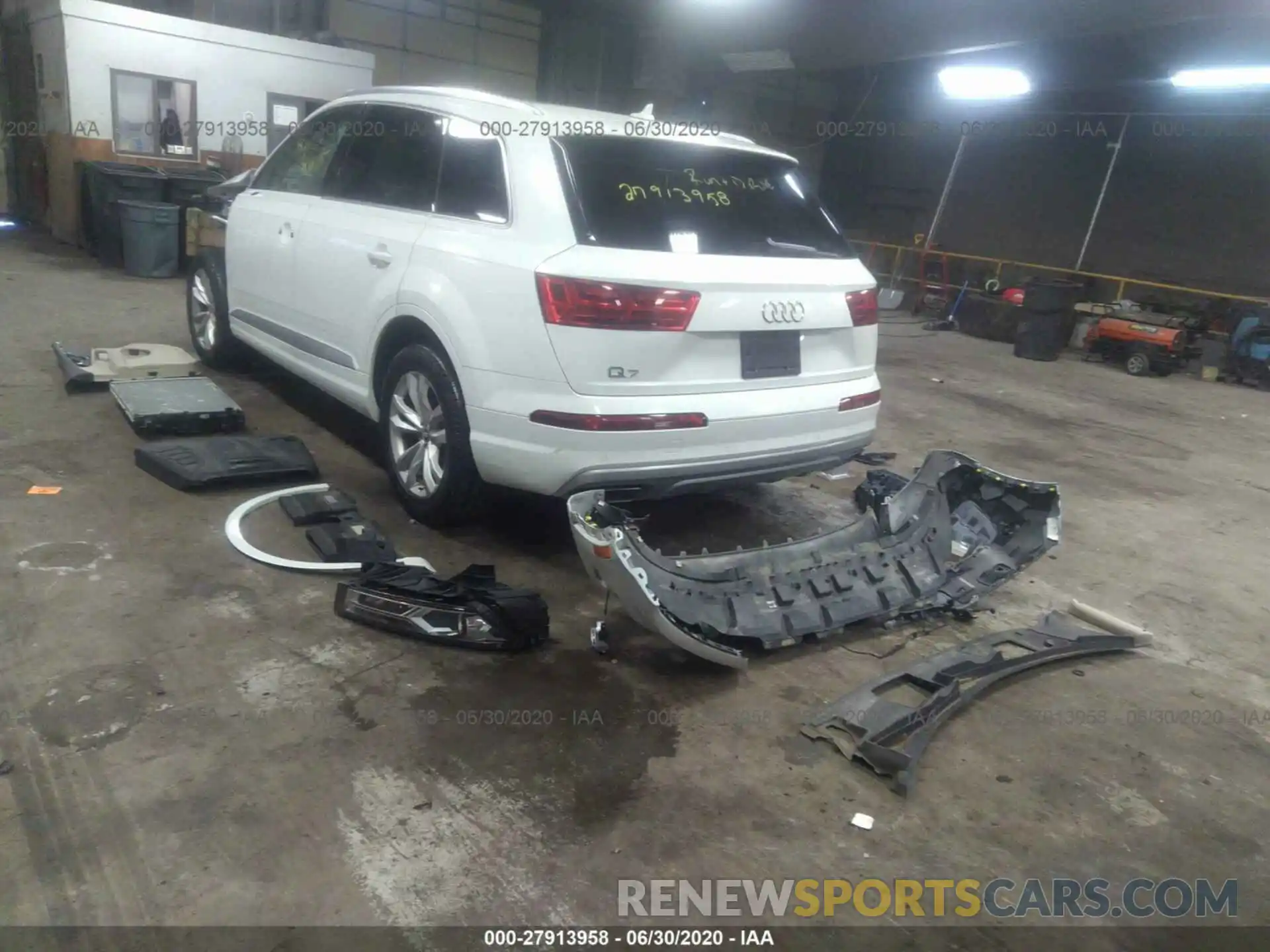 3 Фотография поврежденного автомобиля WA1AHAF70KD017877 AUDI Q7 2019